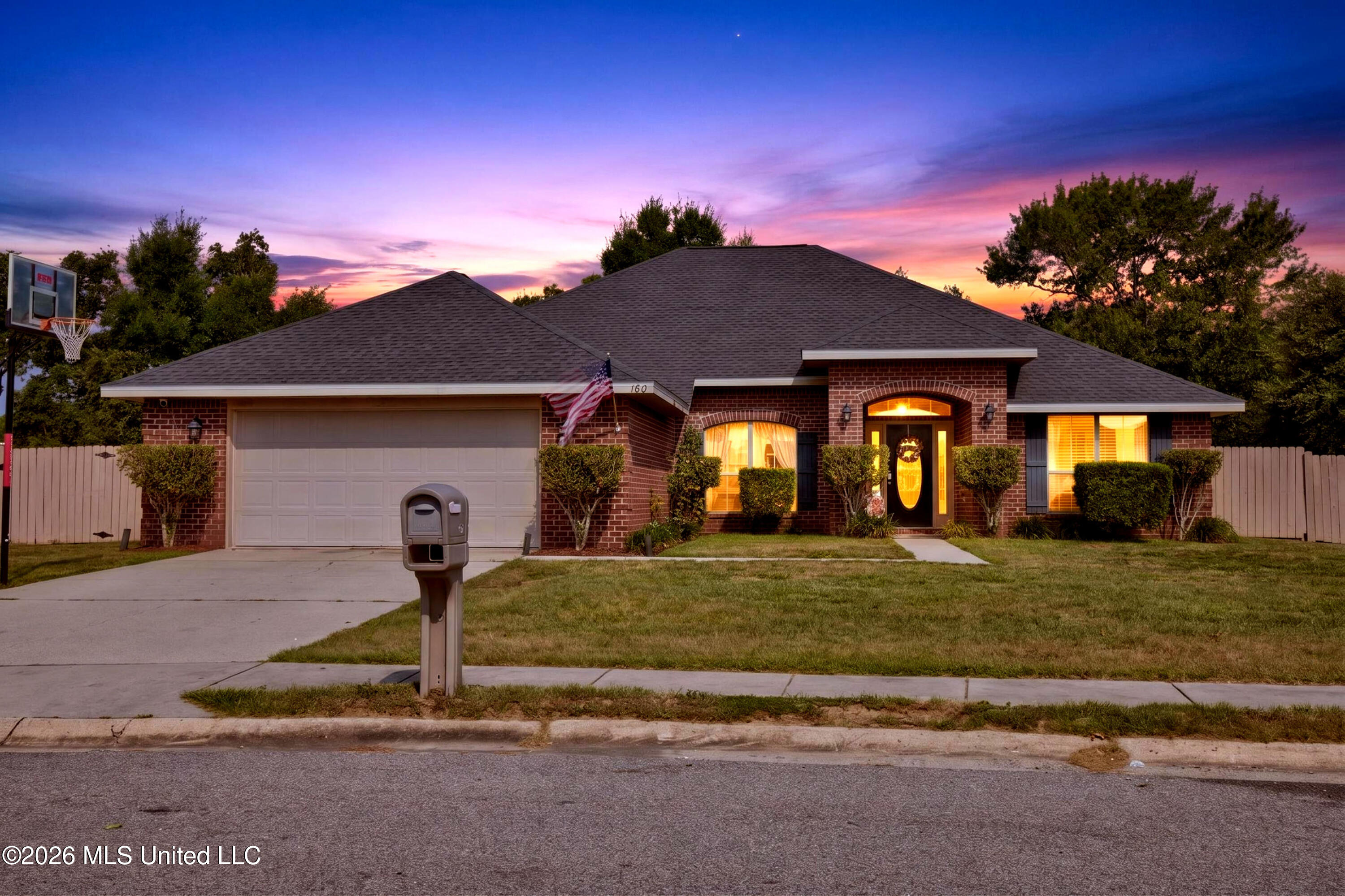 160 Saltmeadow Circle Property Photo 2