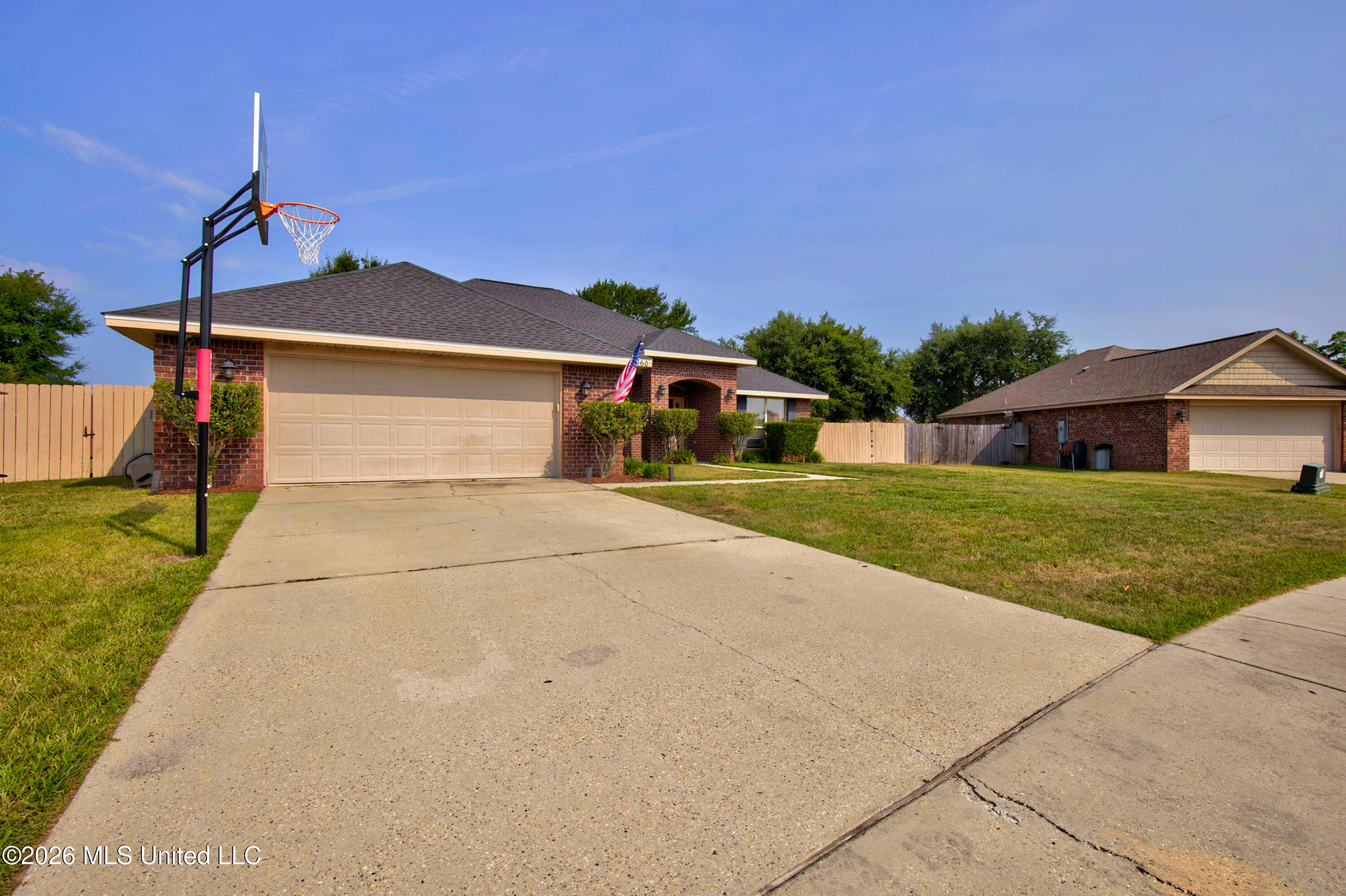 160 Saltmeadow Circle Property Photo 4