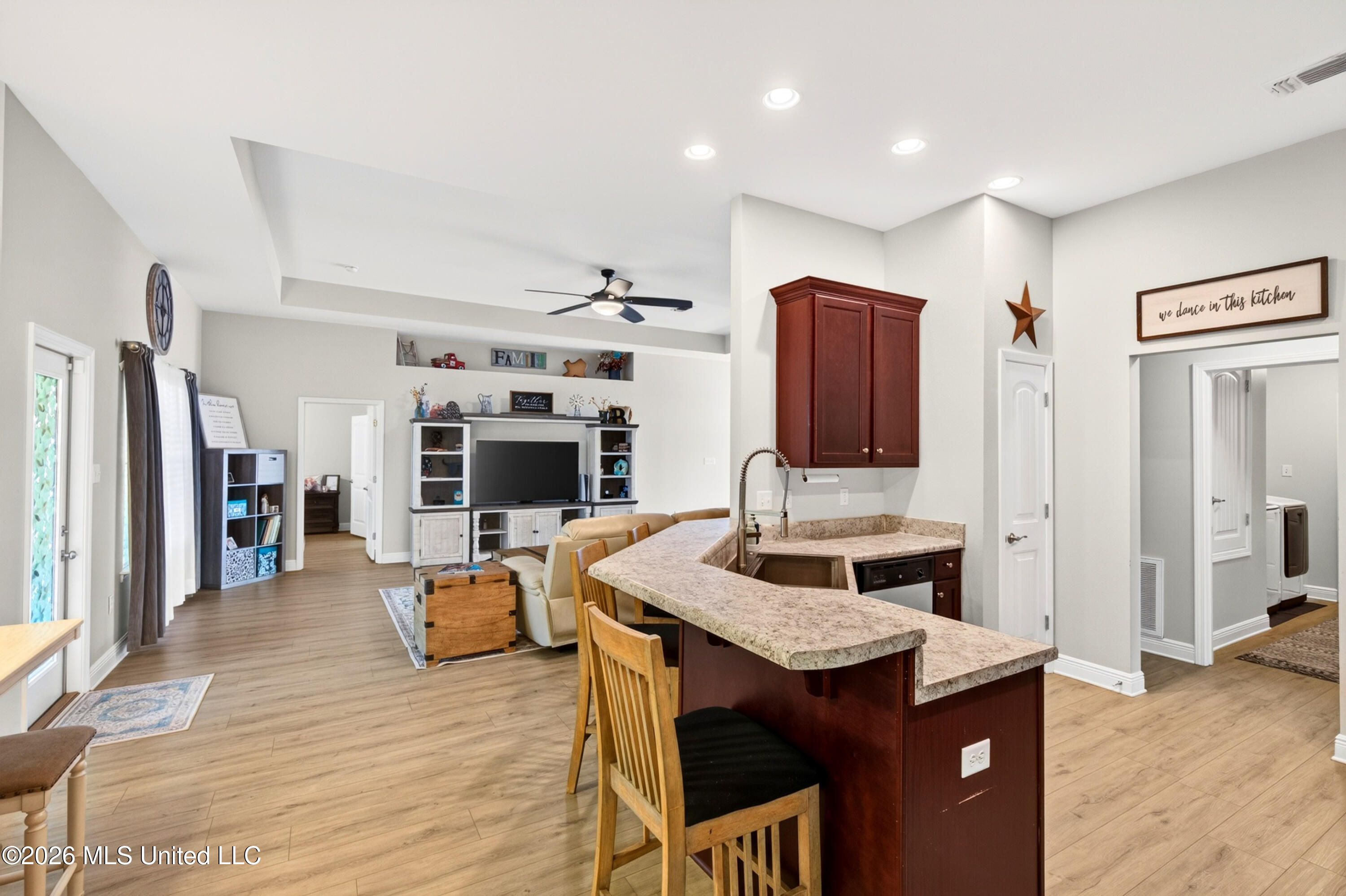 160 Saltmeadow Circle Property Photo 19