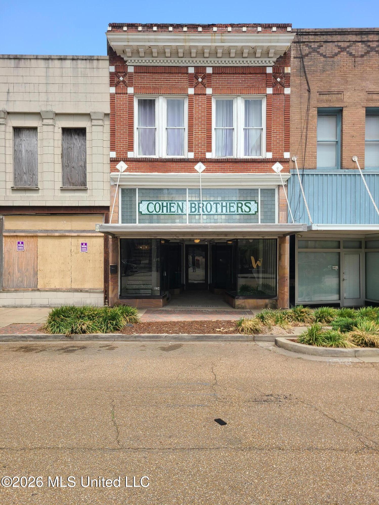 224 W Capitol Street Property Photo 1