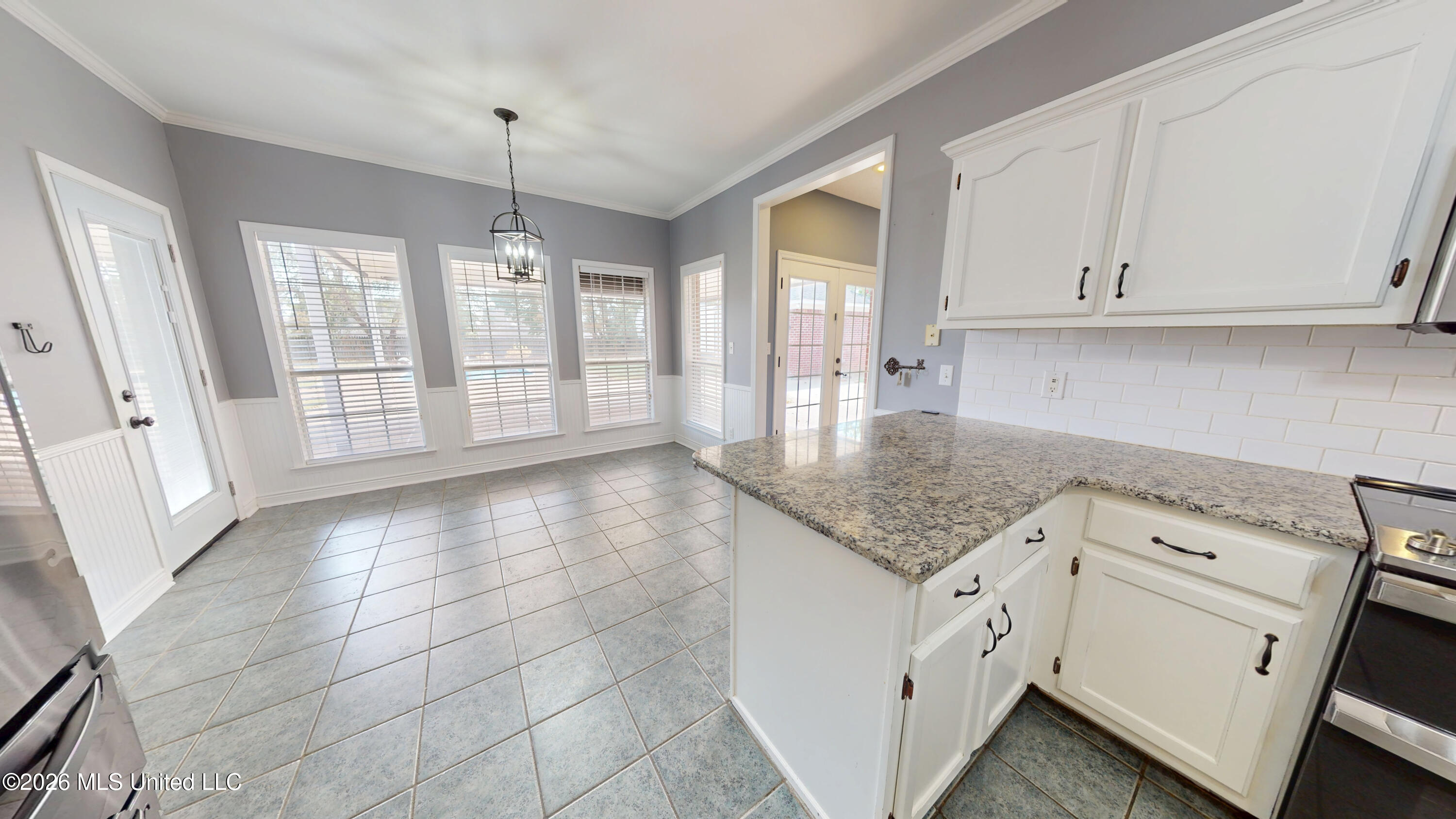 2761 Dickens Place Drive Property Photo 4