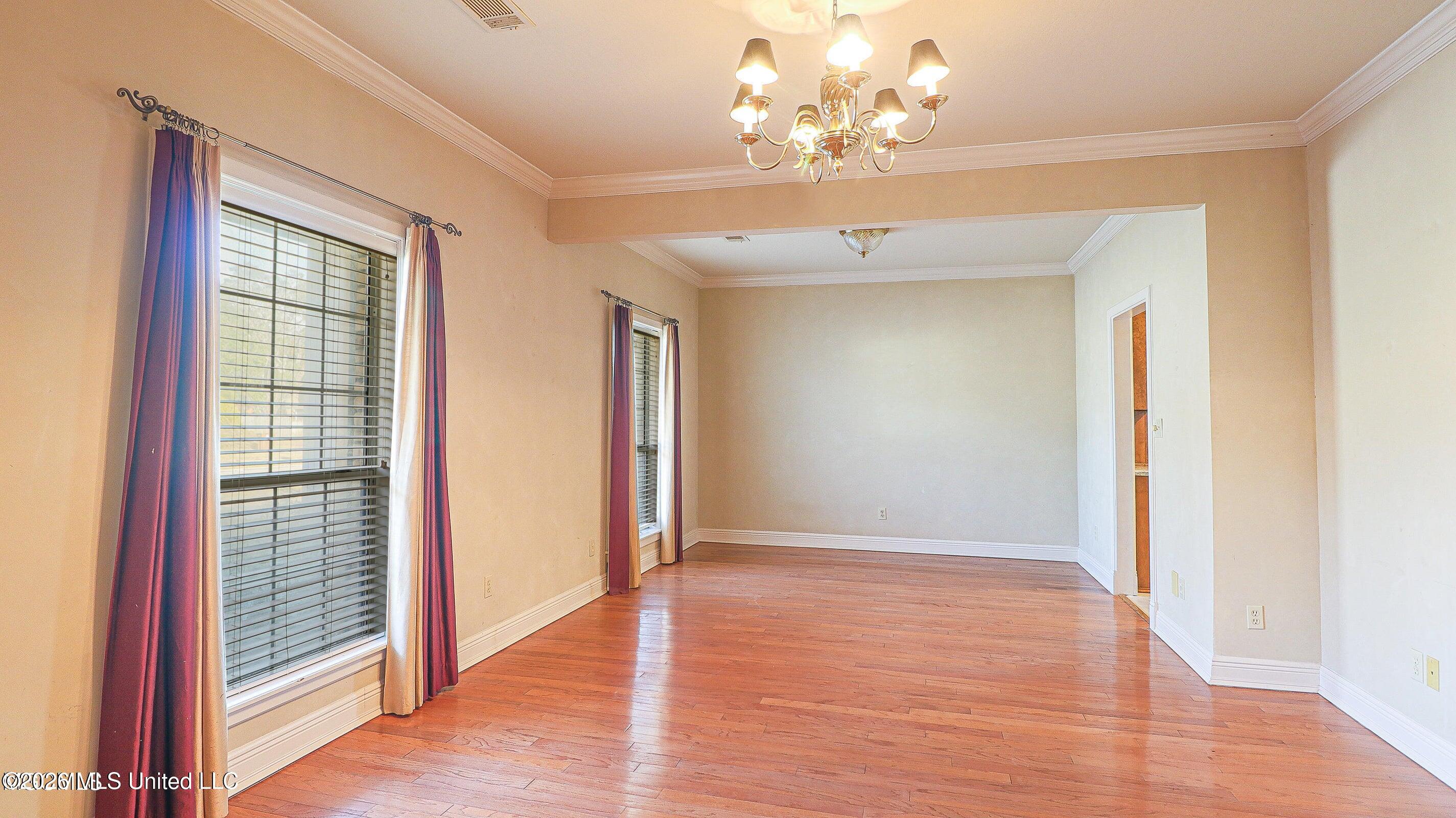 721 Dogwood Drive Property Photo 3