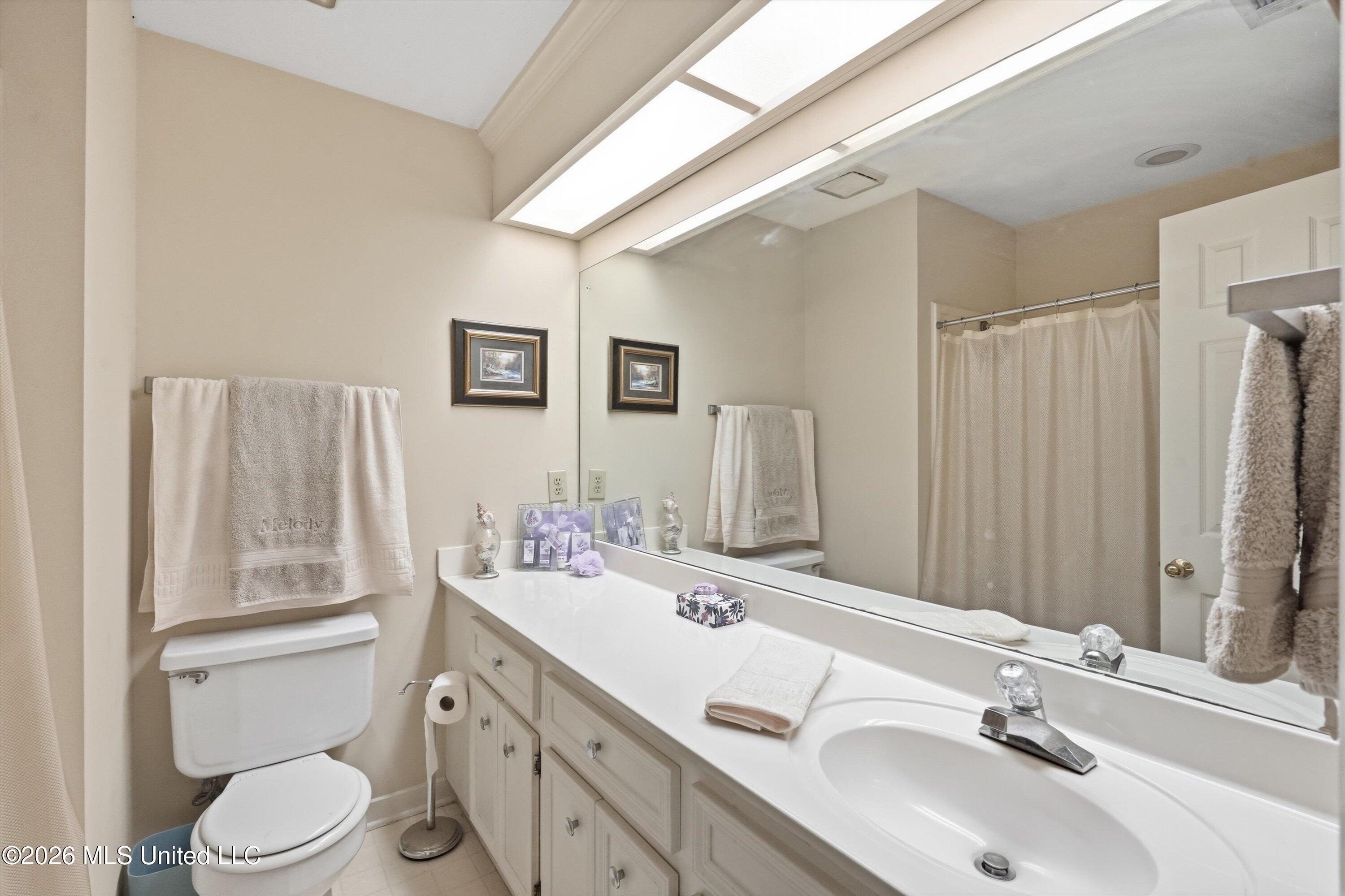 243 Bayview Drive Property Photo 12