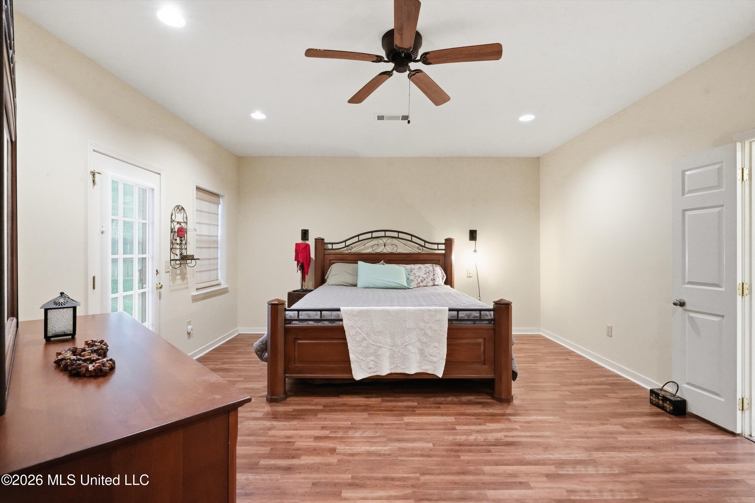 243 Bayview Drive Property Photo 26