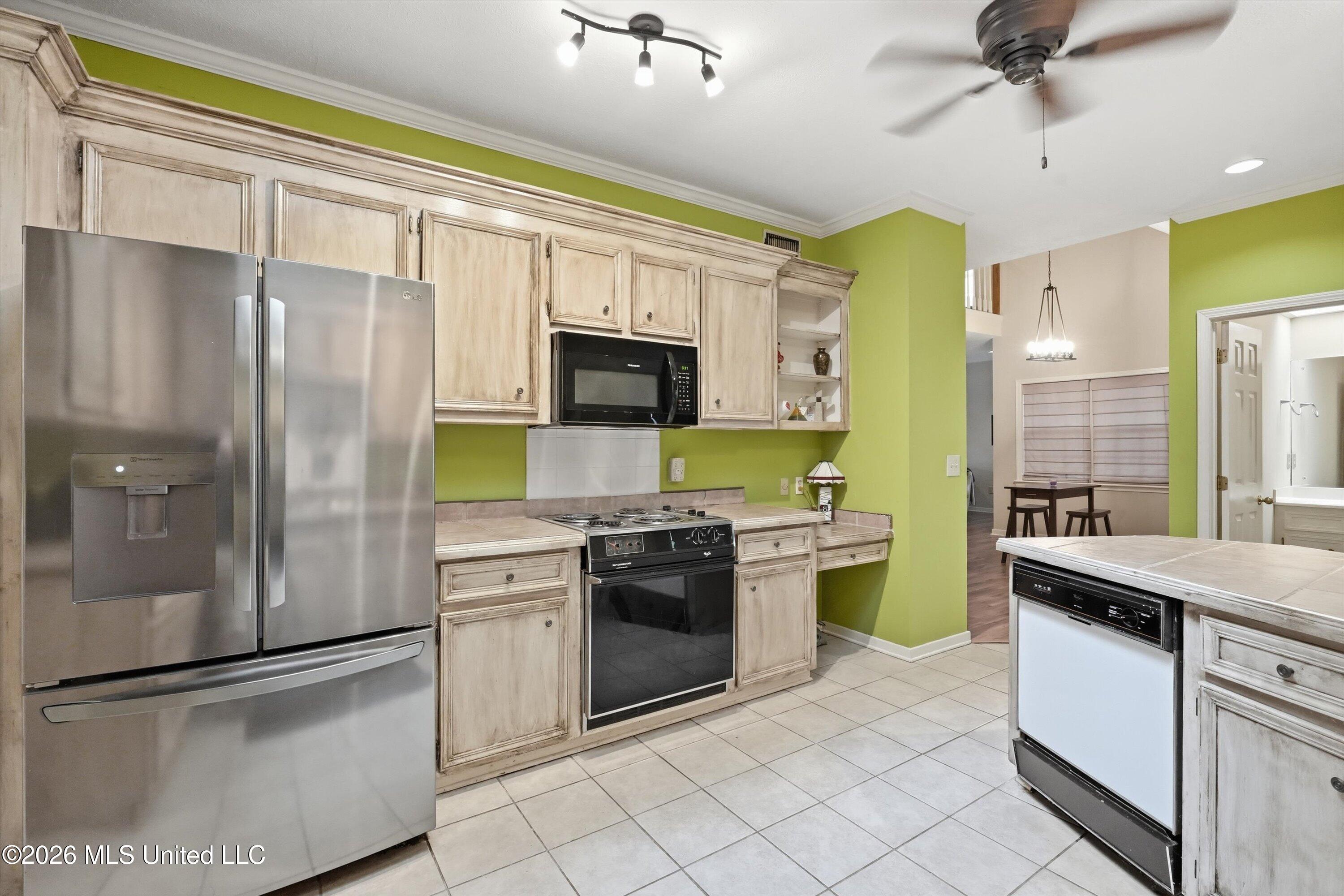 243 Bayview Drive Property Photo 30