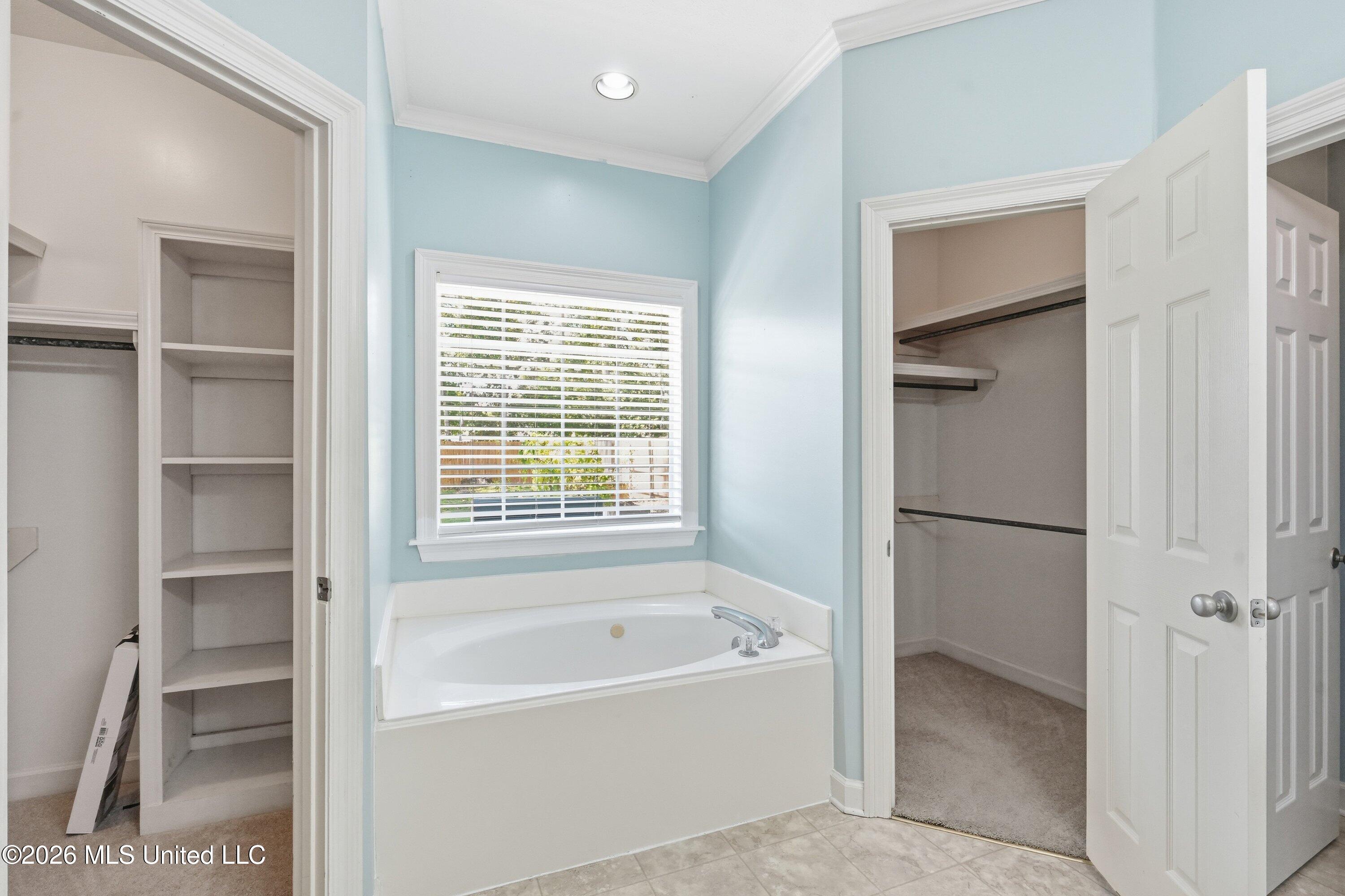 1015 Riverchase North Drive Property Photo 19