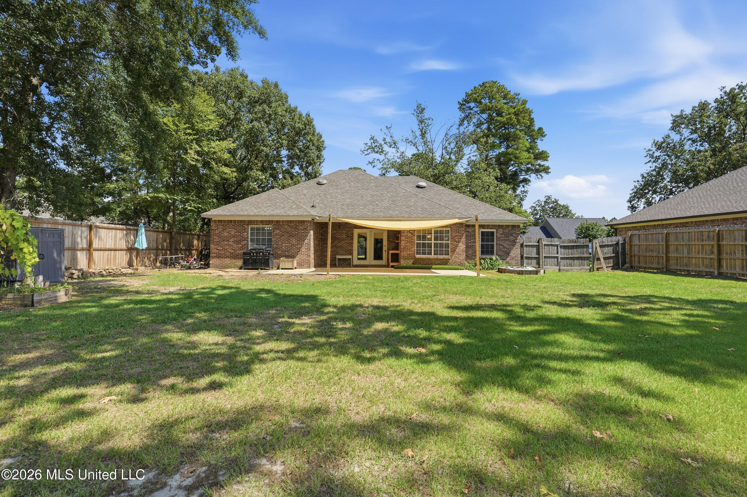 1015 Riverchase North Drive Property Photo 23