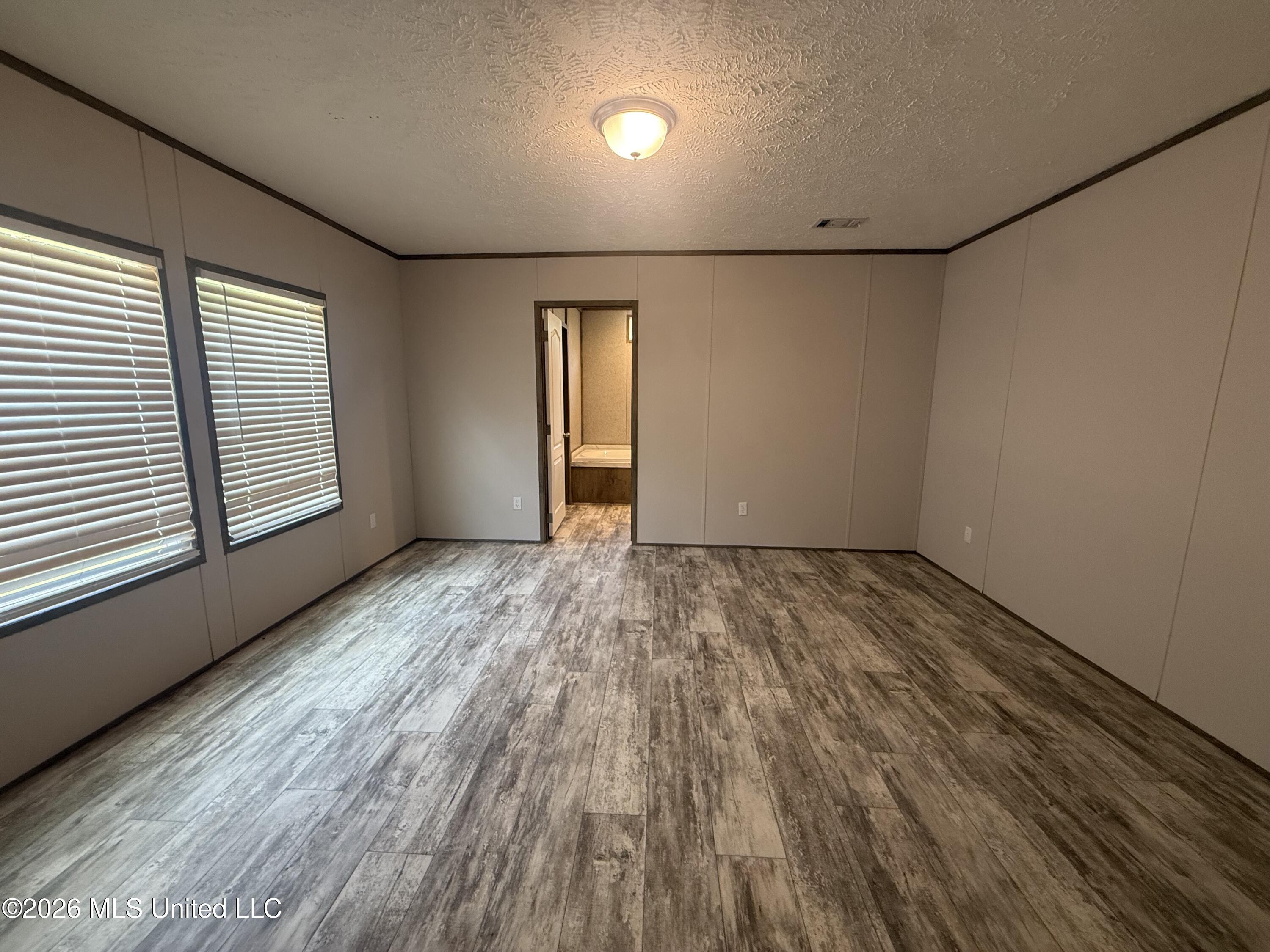 1246 Bolton Loop Property Photo 8