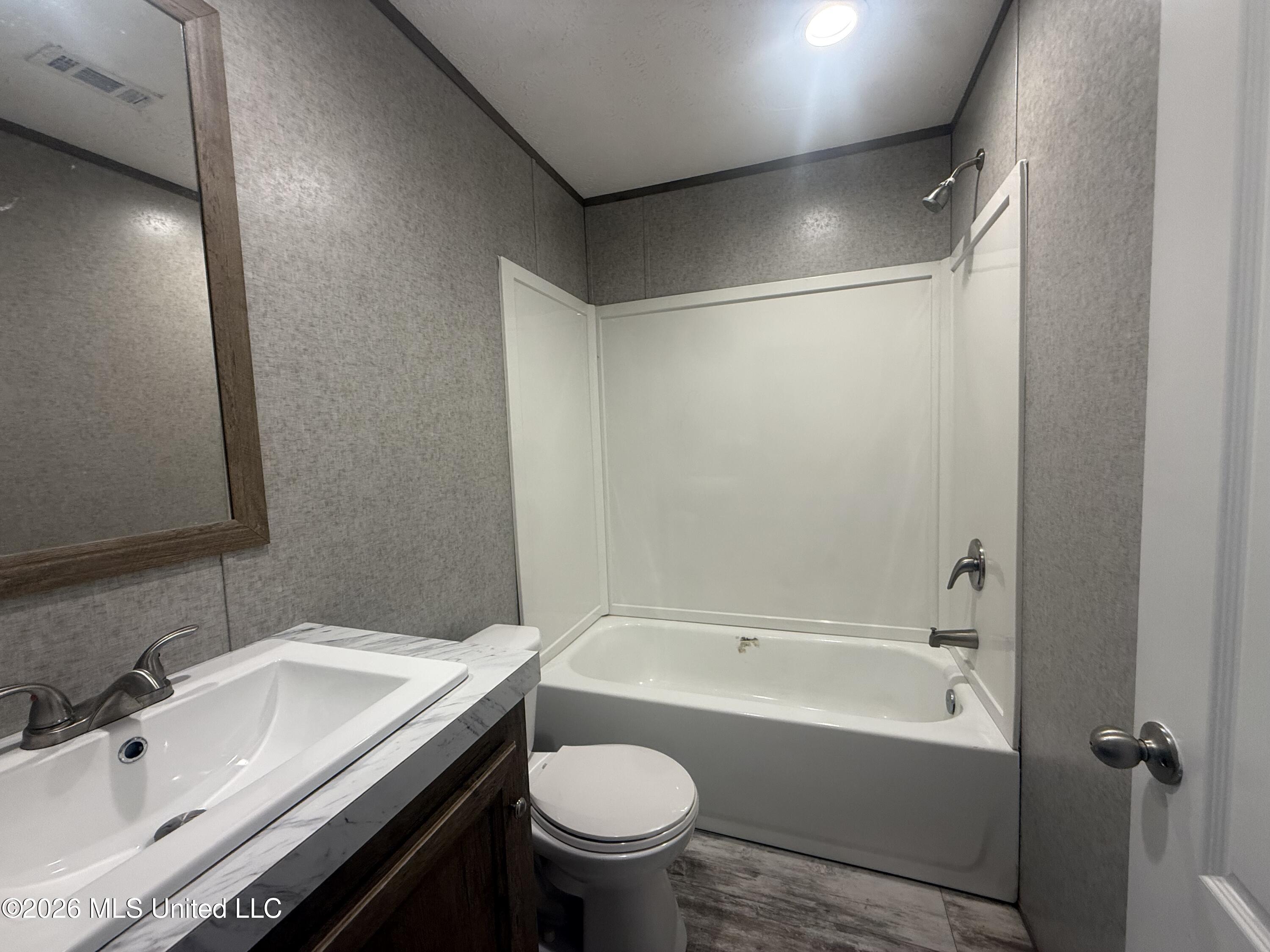 1246 Bolton Loop Property Photo 14