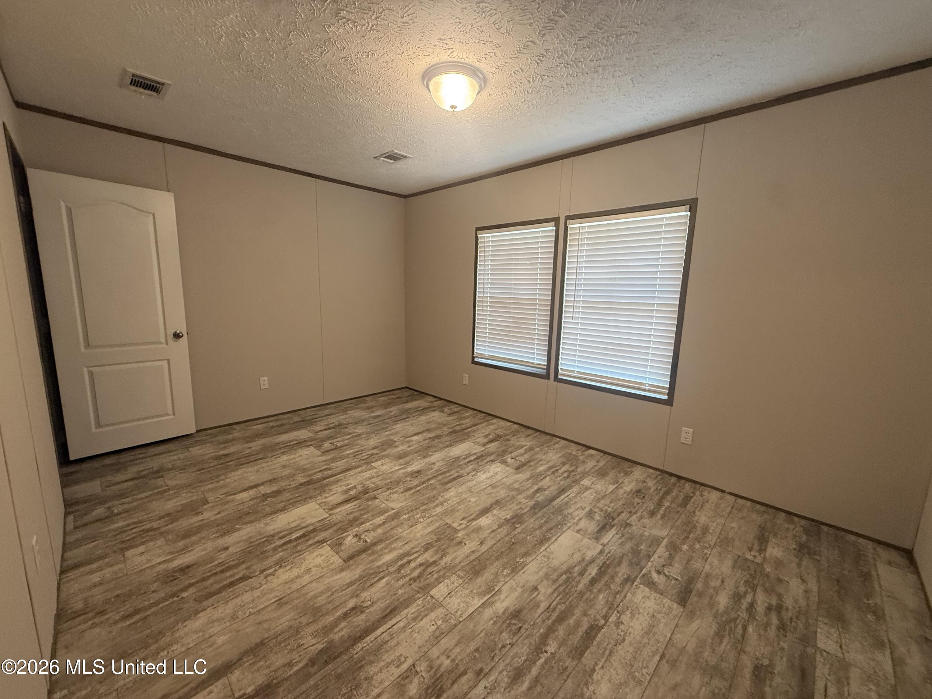 1246 Bolton Loop Property Photo 15