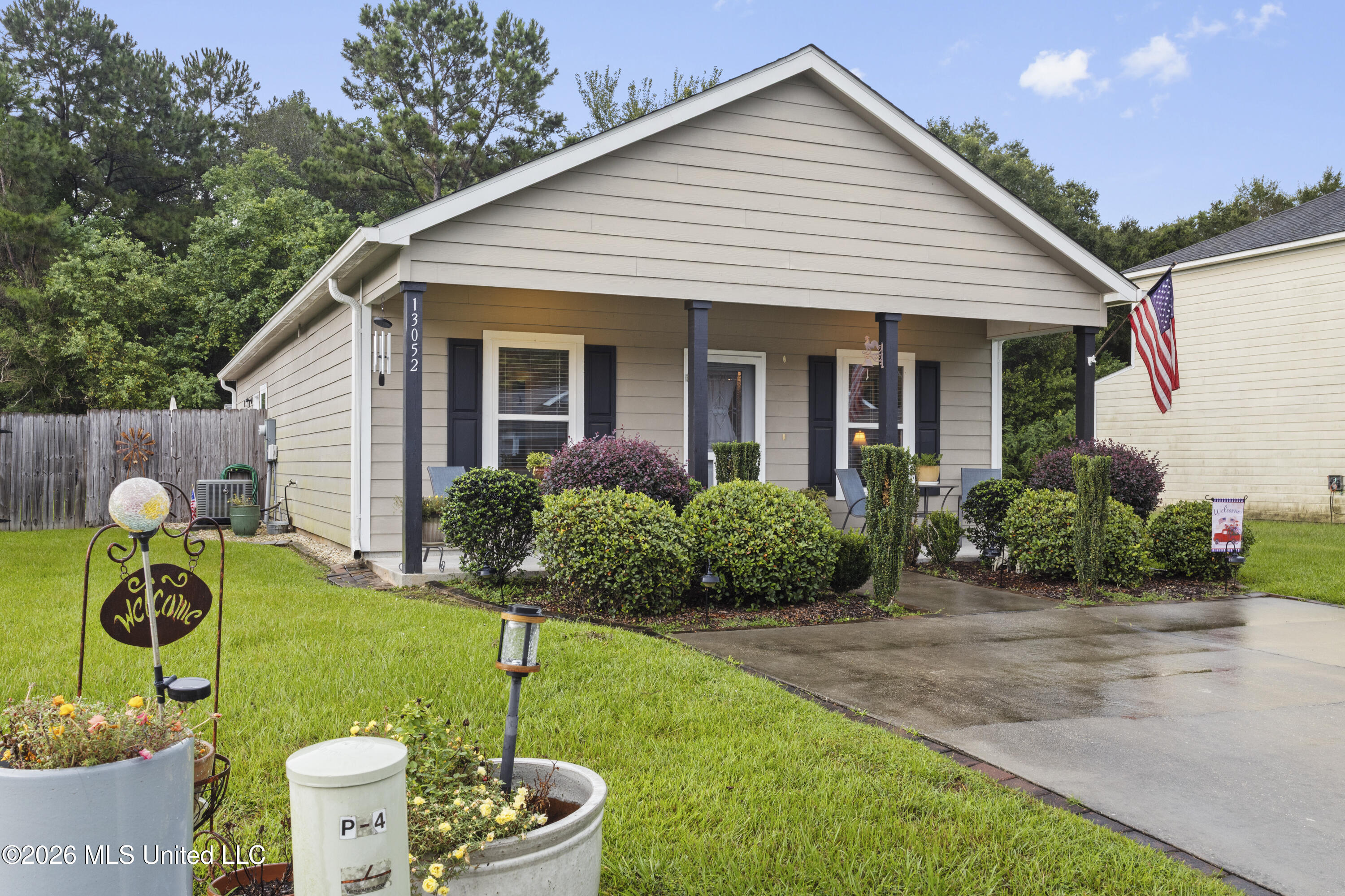 13052 Tracewood Drive Property Photo 3
