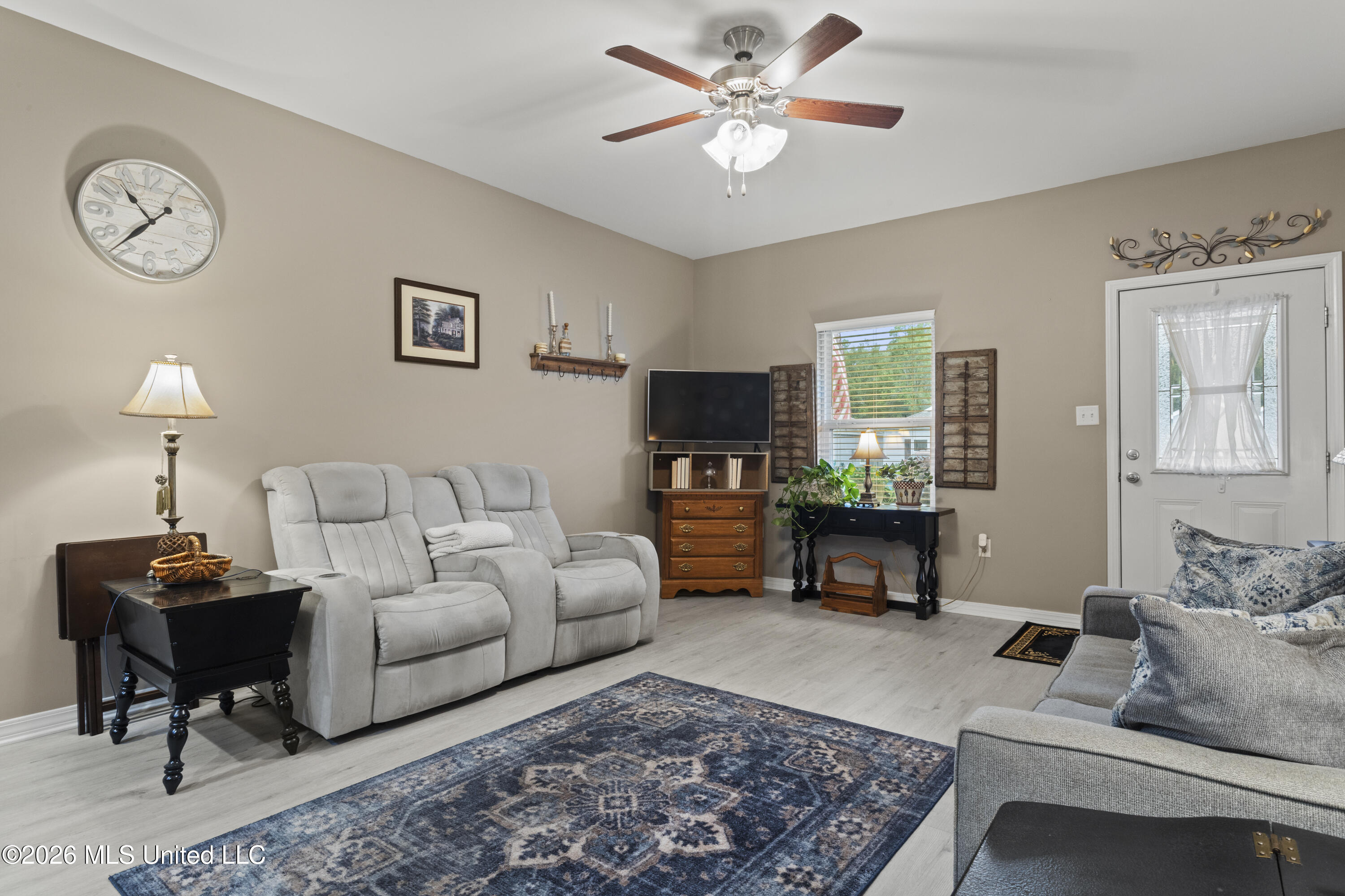 13052 Tracewood Drive Property Photo 6