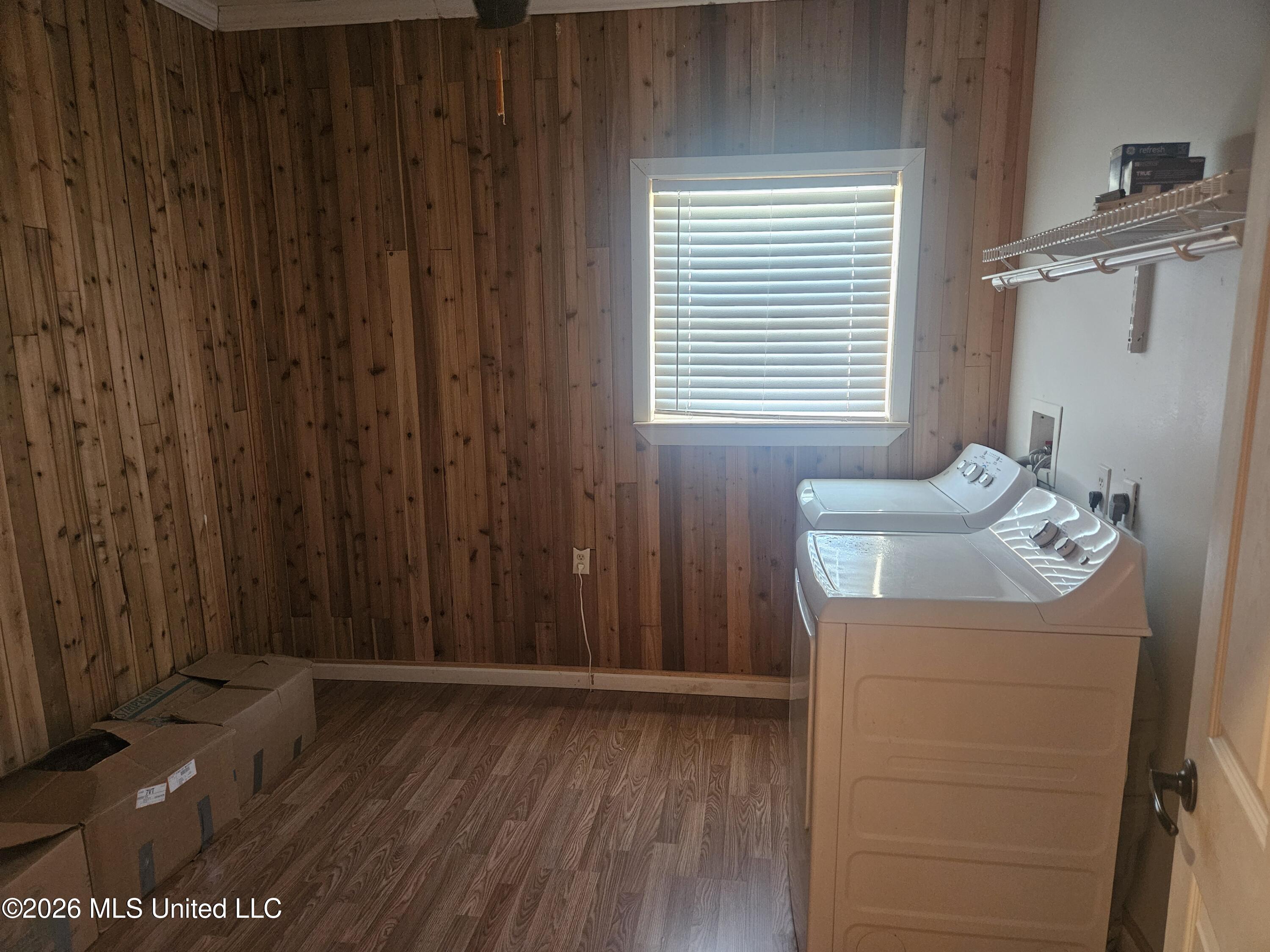11028 Minnesota Street Property Photo 11