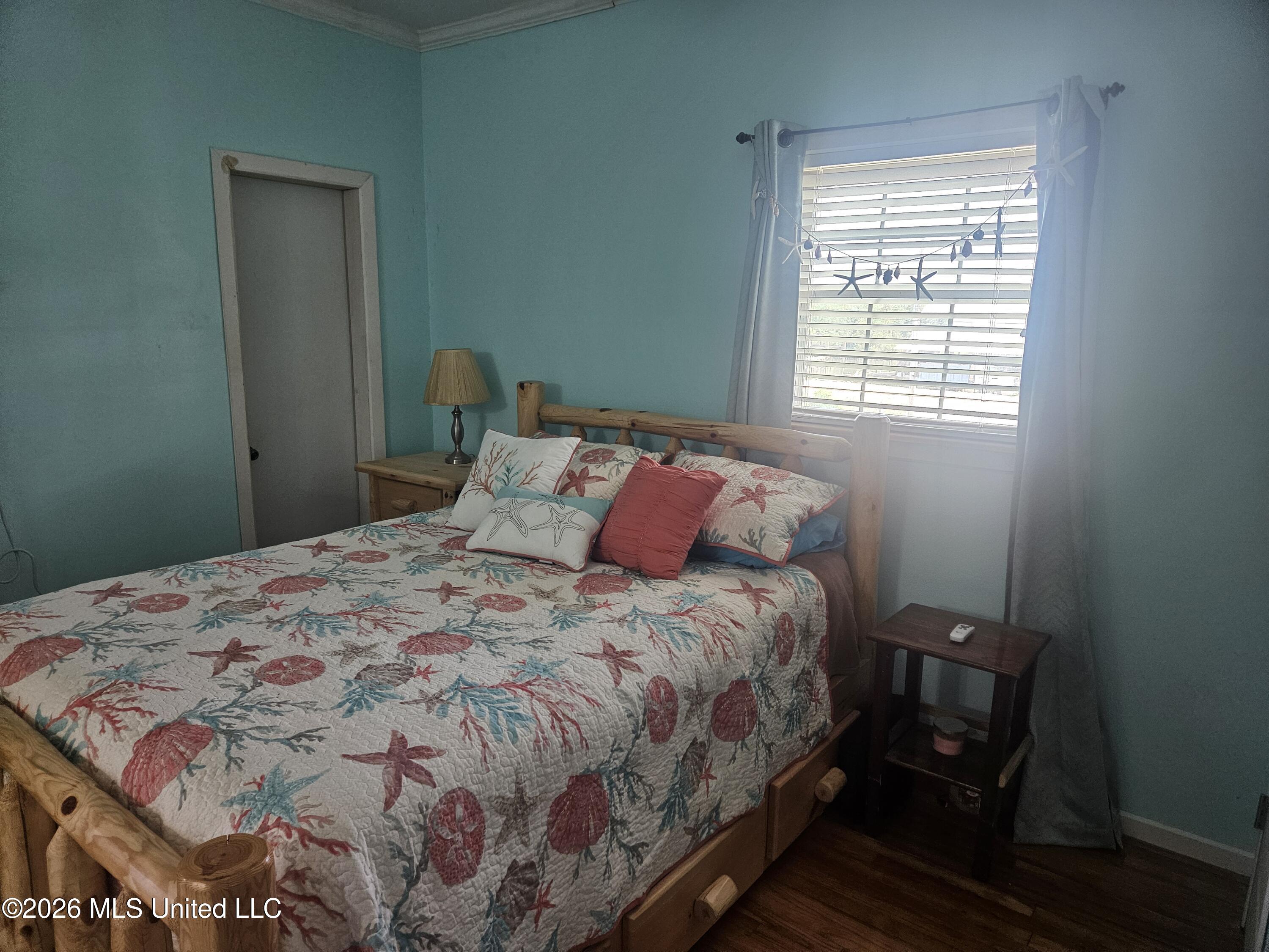 11028 Minnesota Street Property Photo 13