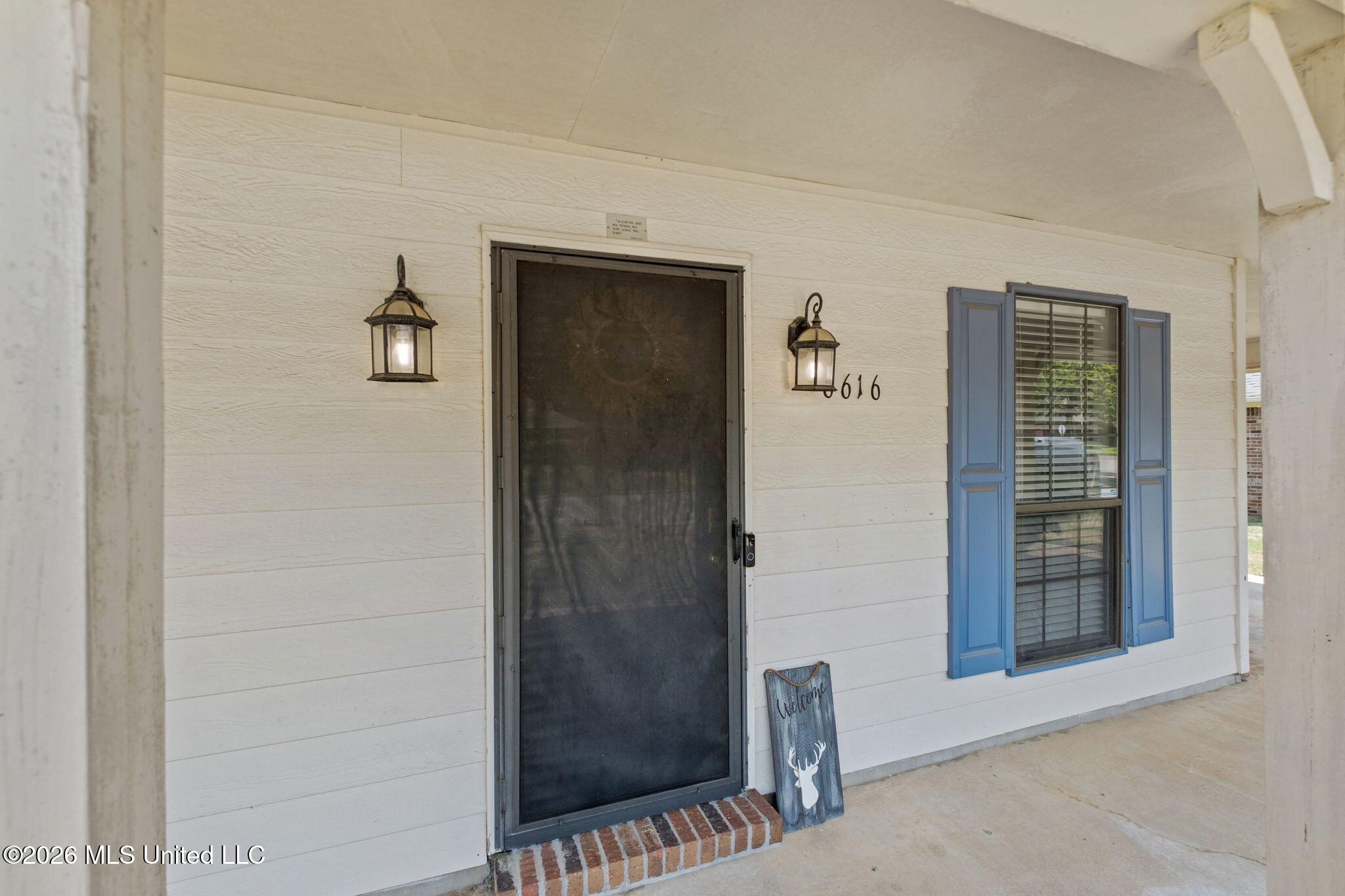 6616 Valerie Drive Property Photo 3