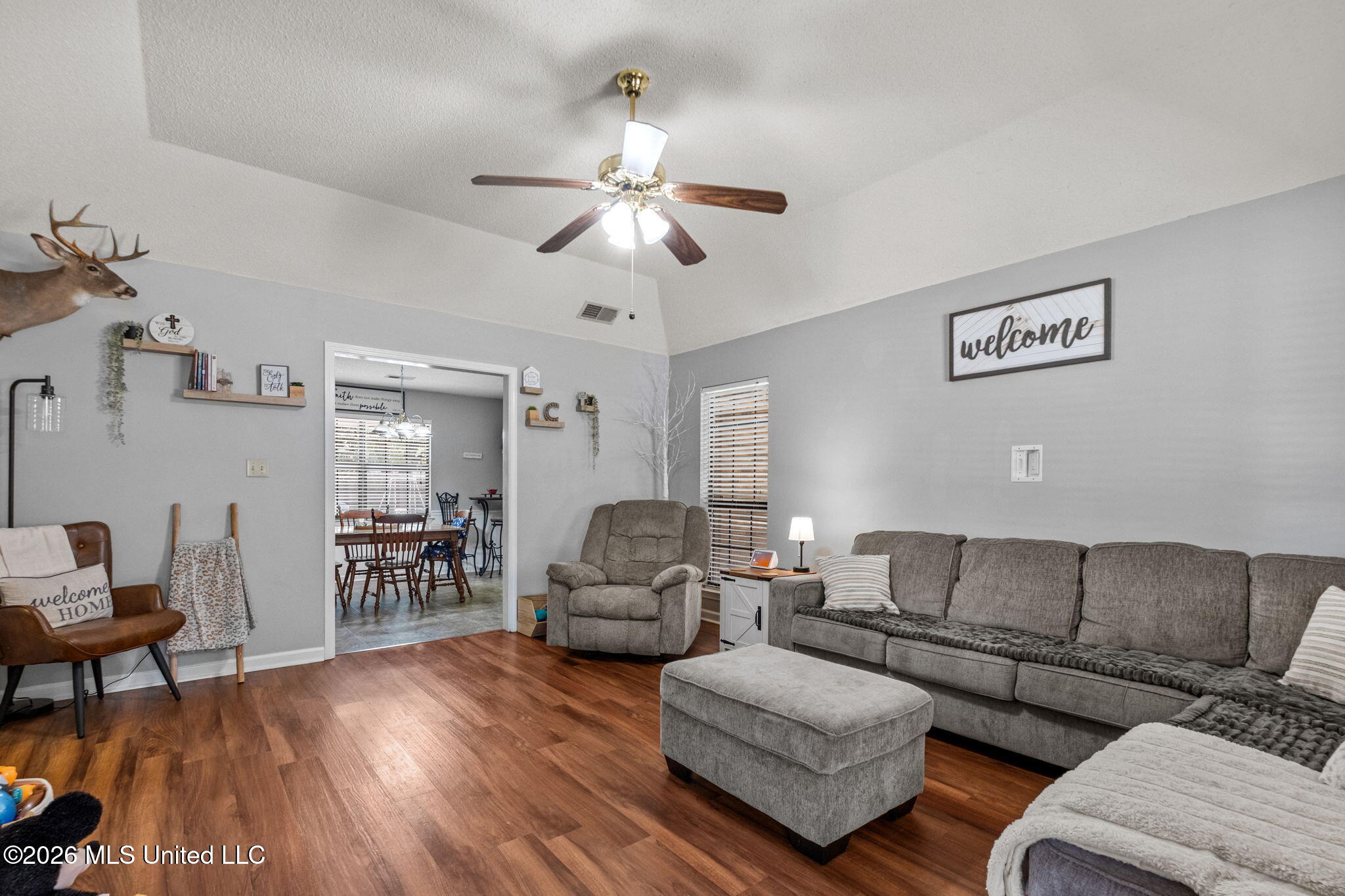 6616 Valerie Drive Property Photo 4