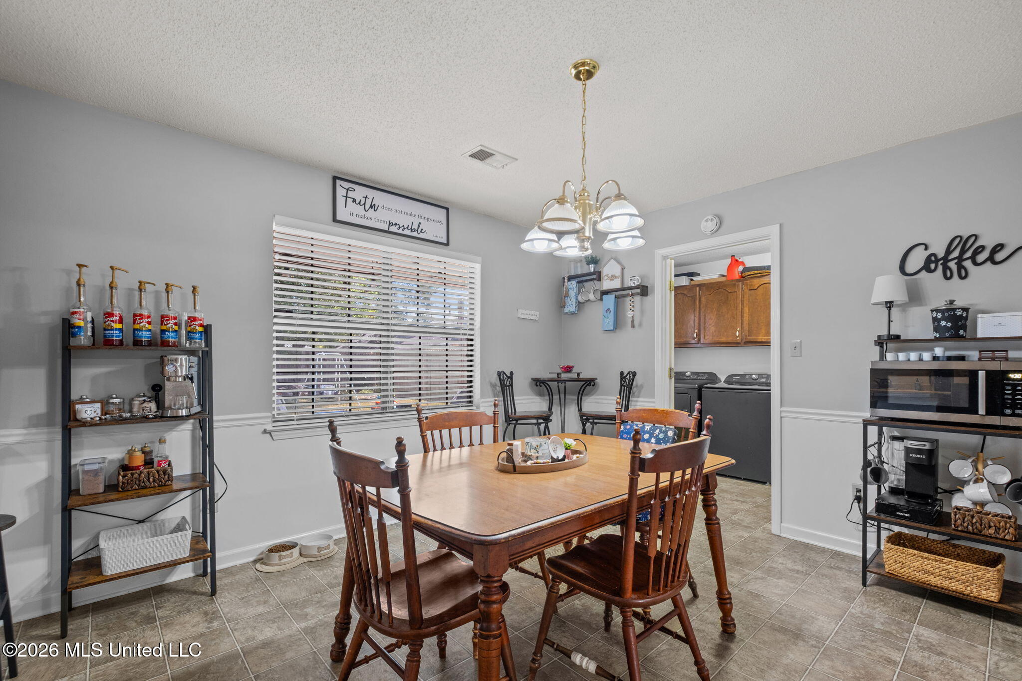 6616 Valerie Drive Property Photo 10