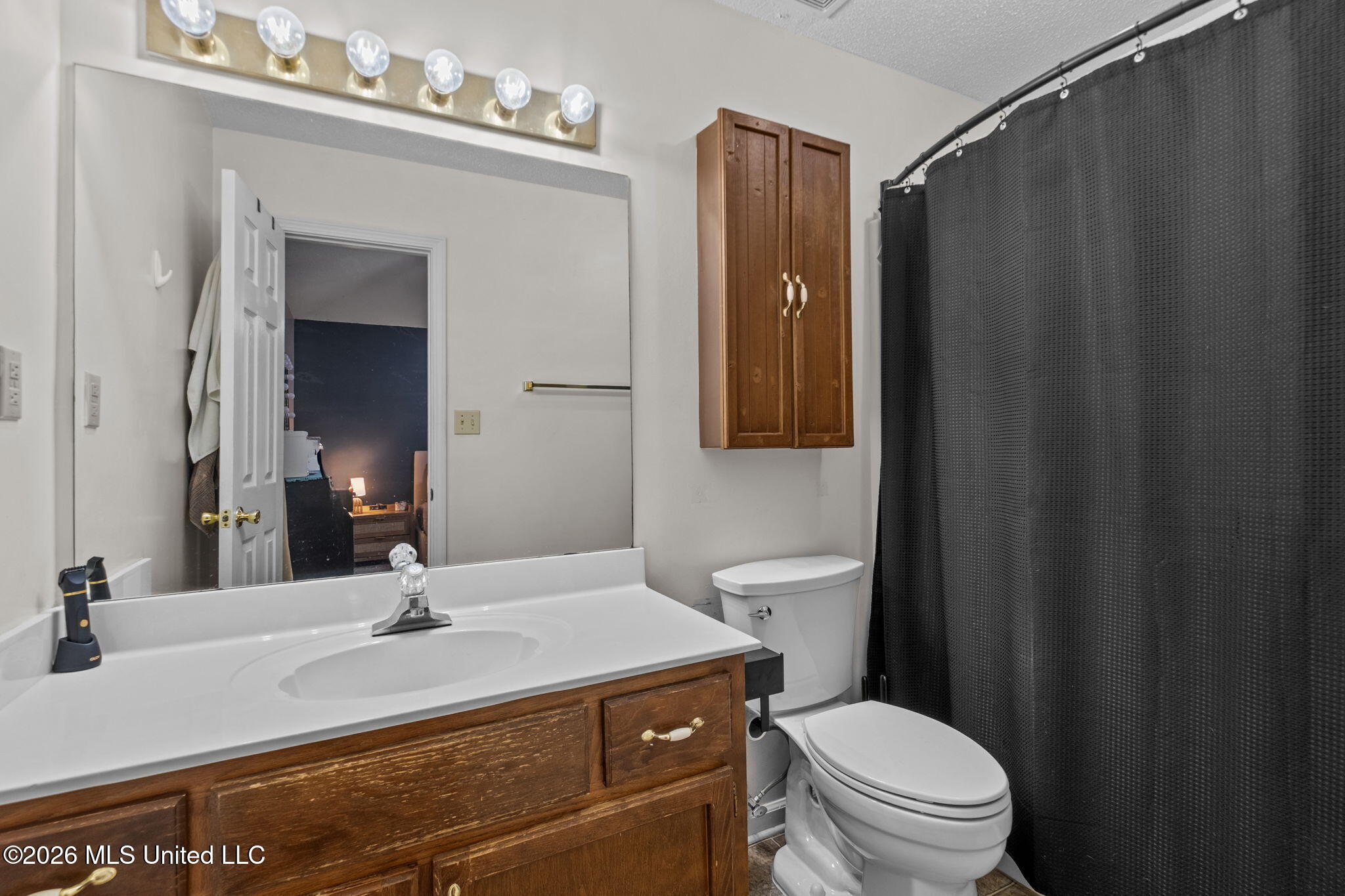 6616 Valerie Drive Property Photo 14