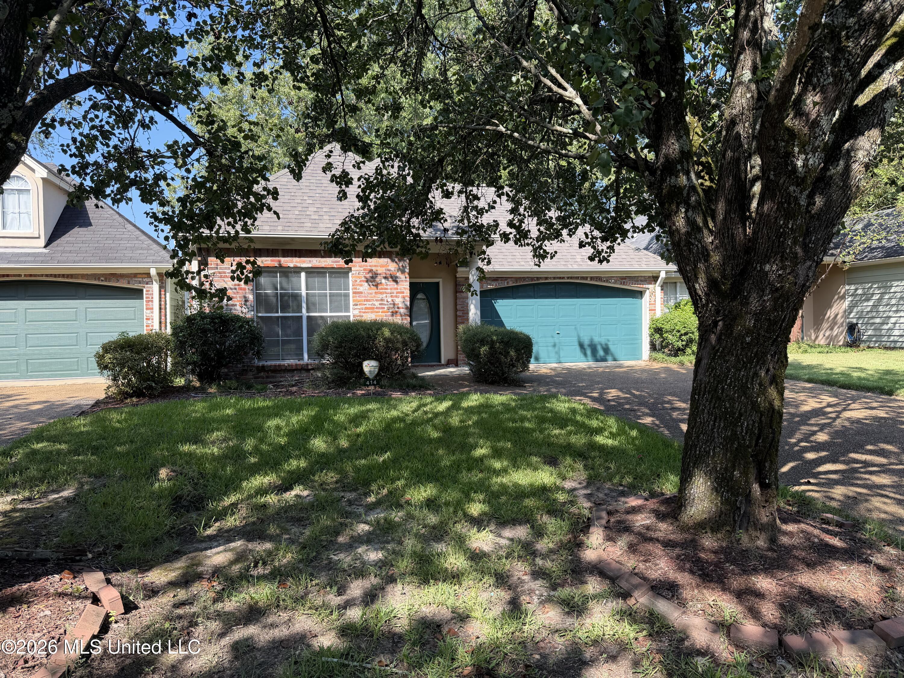 414 Friday Harbour Property Photo 2