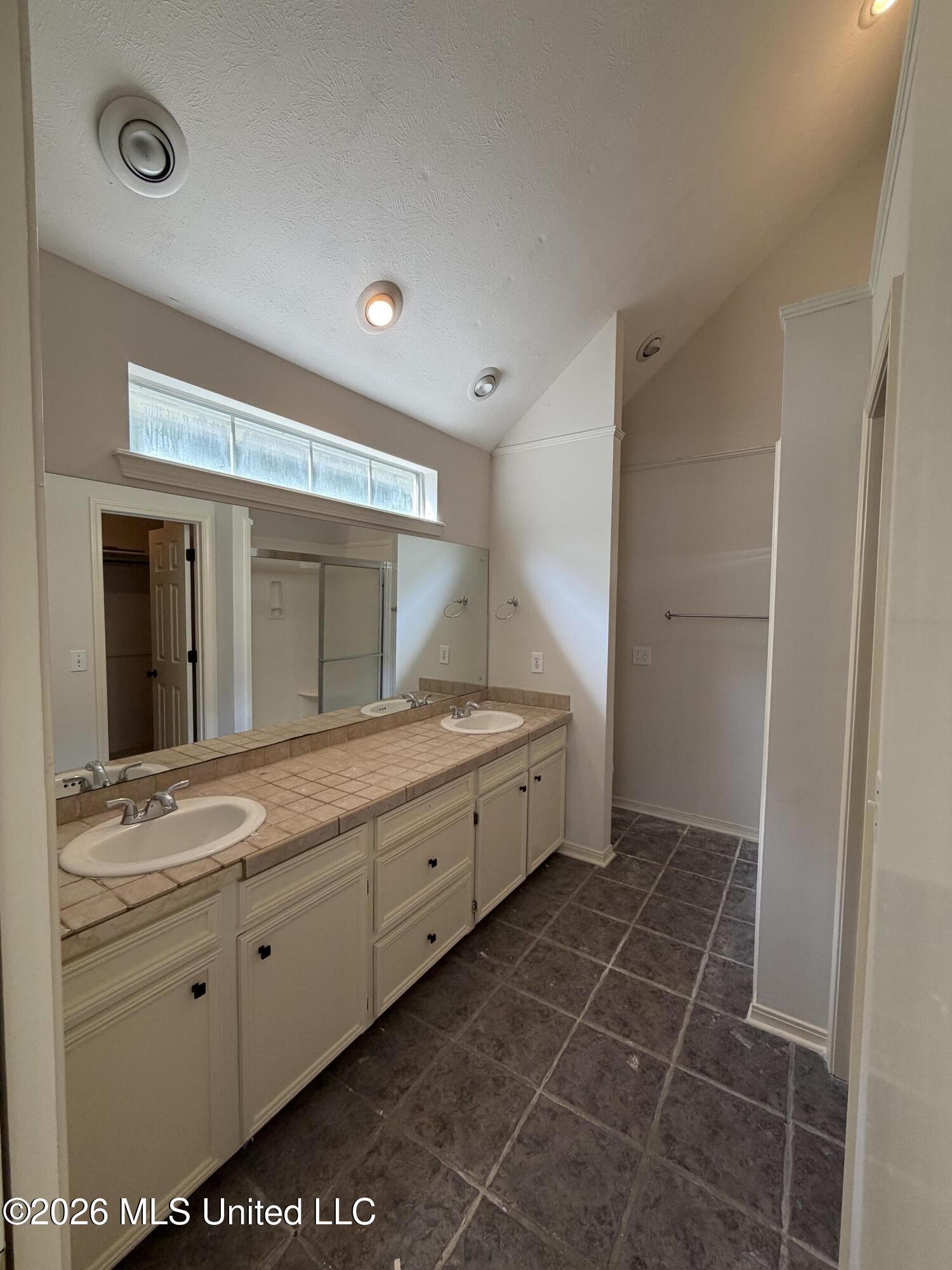 414 Friday Harbour Property Photo 7