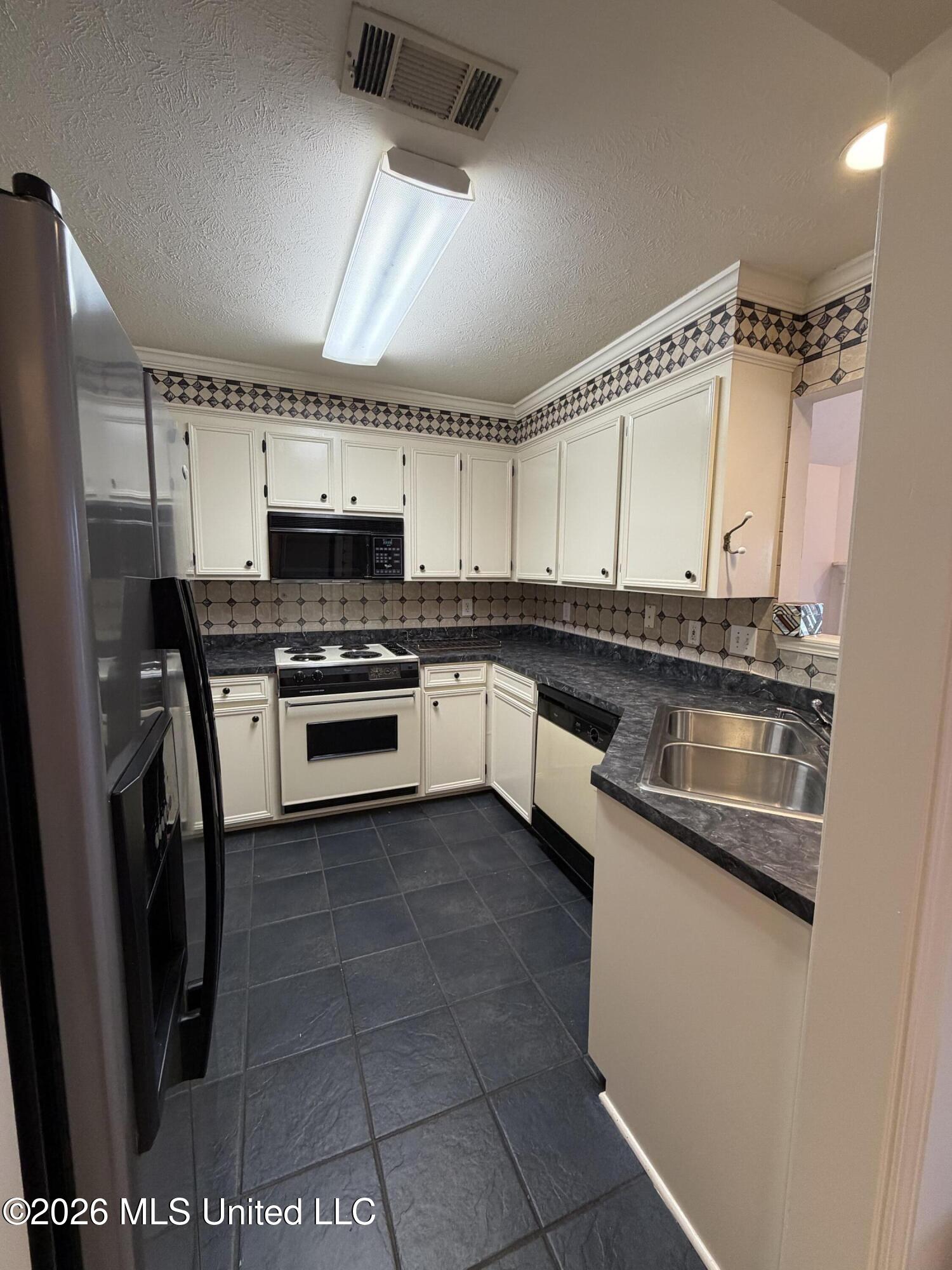 414 Friday Harbour Property Photo 15