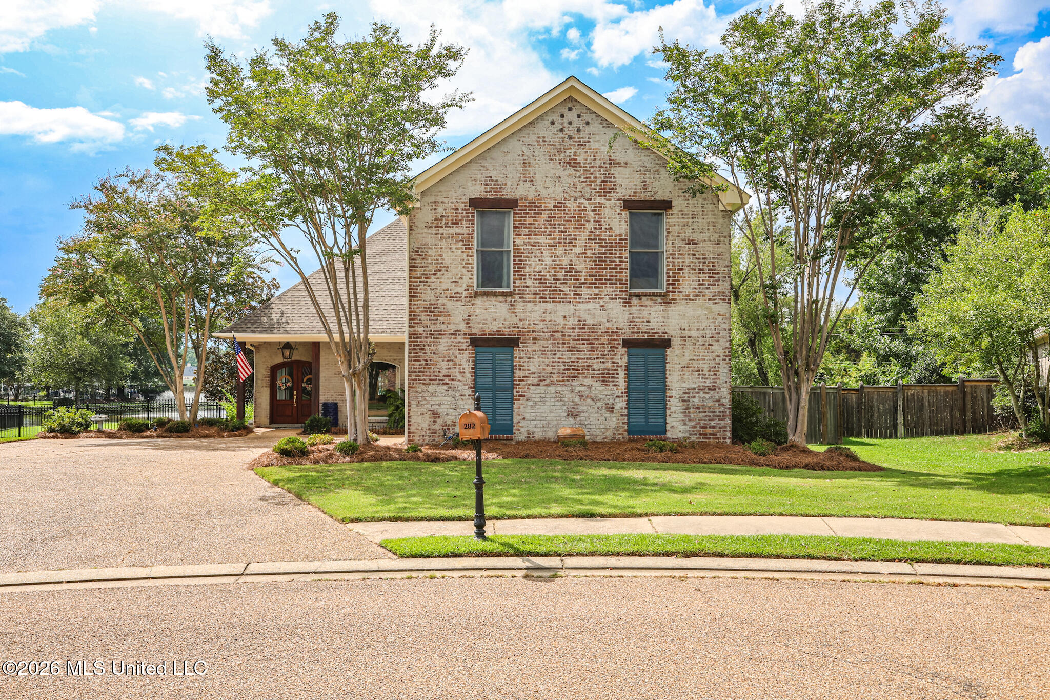282 Lighthouse Lane Property Photo 1