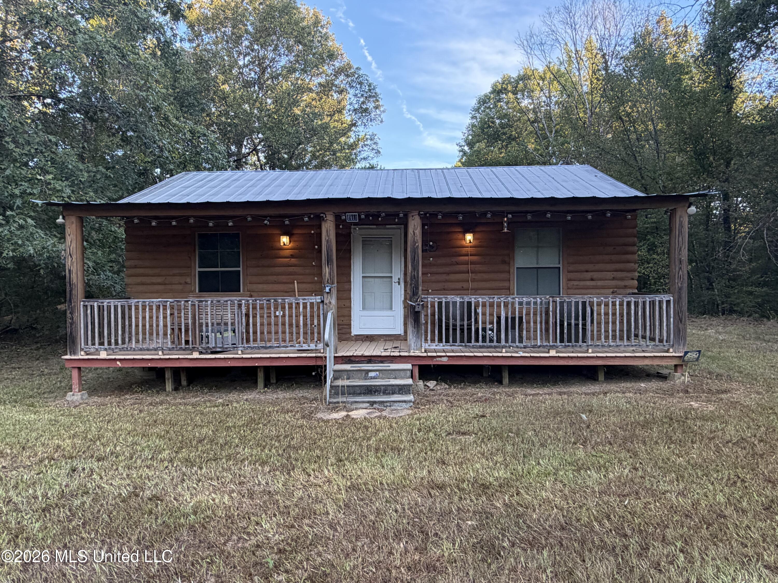 5582 White Apple Road Property Photo 1
