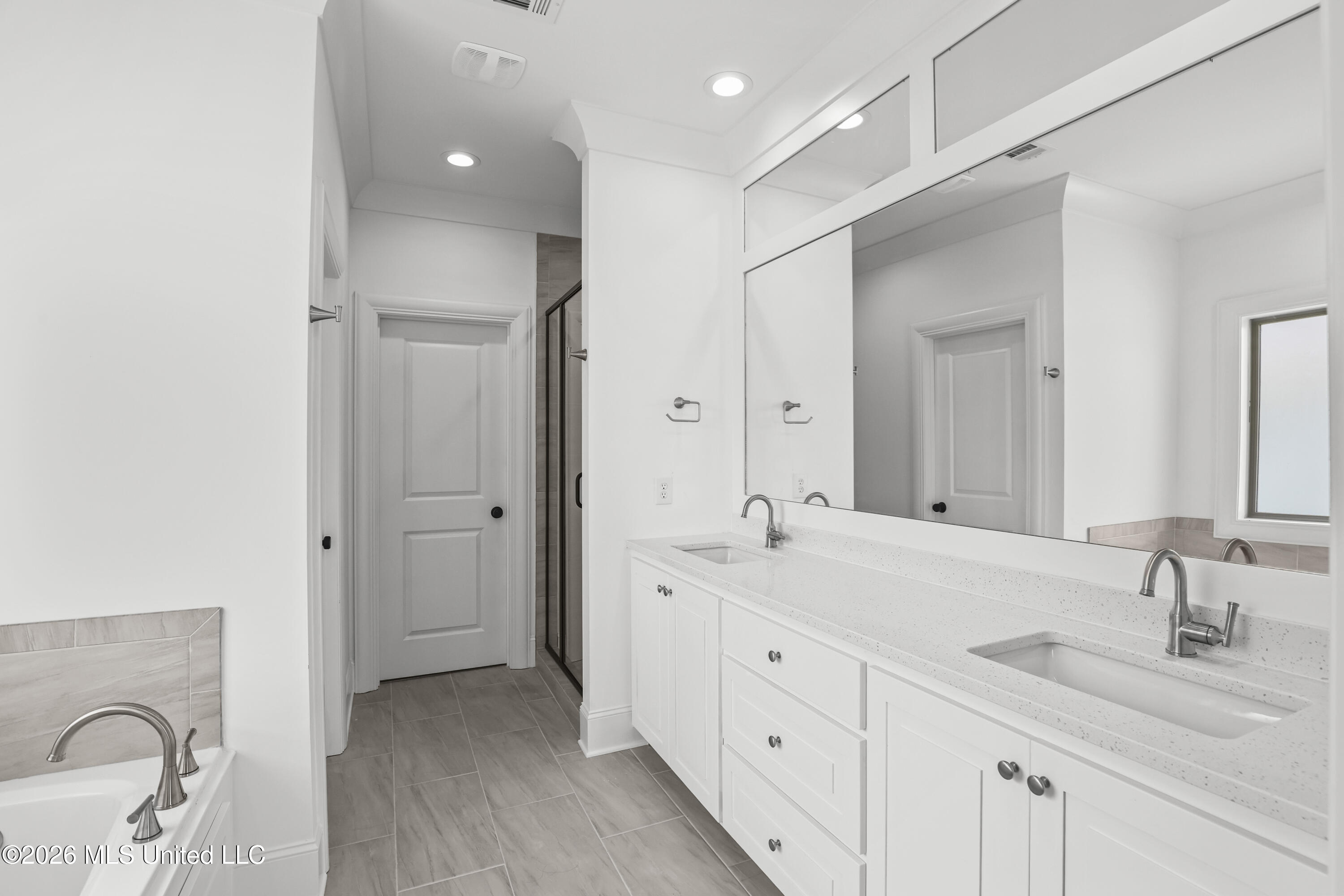 406 Erickson Lane Property Photo 17