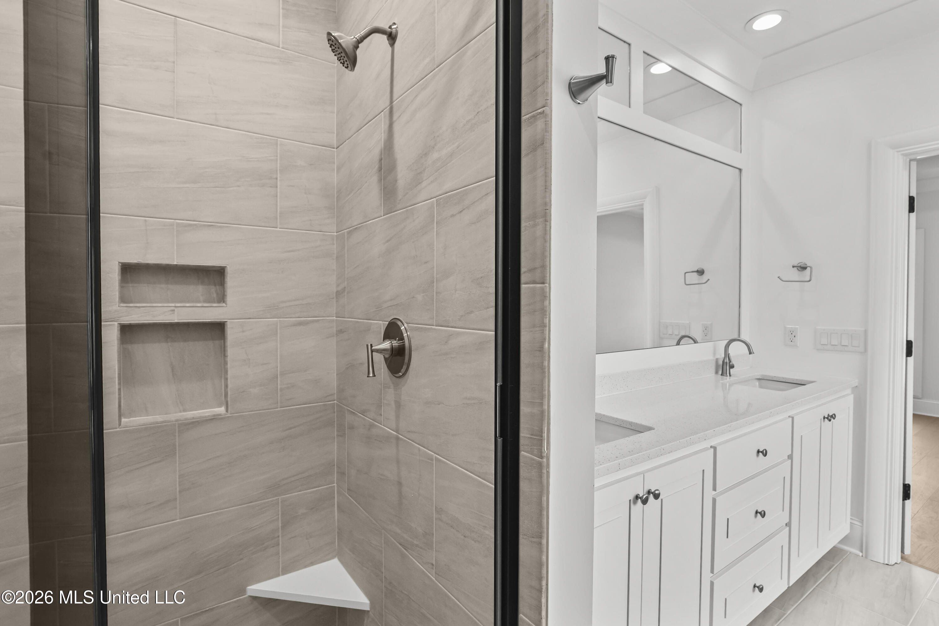 406 Erickson Lane Property Photo 18