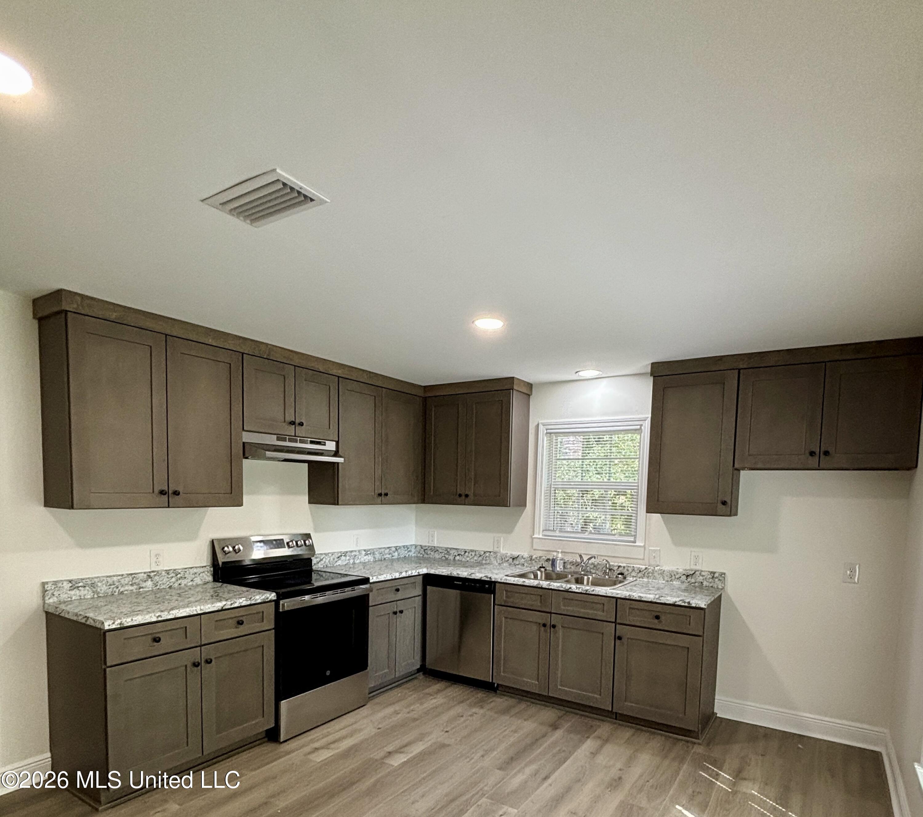 3308 Dwyer Branch Road Property Photo 6