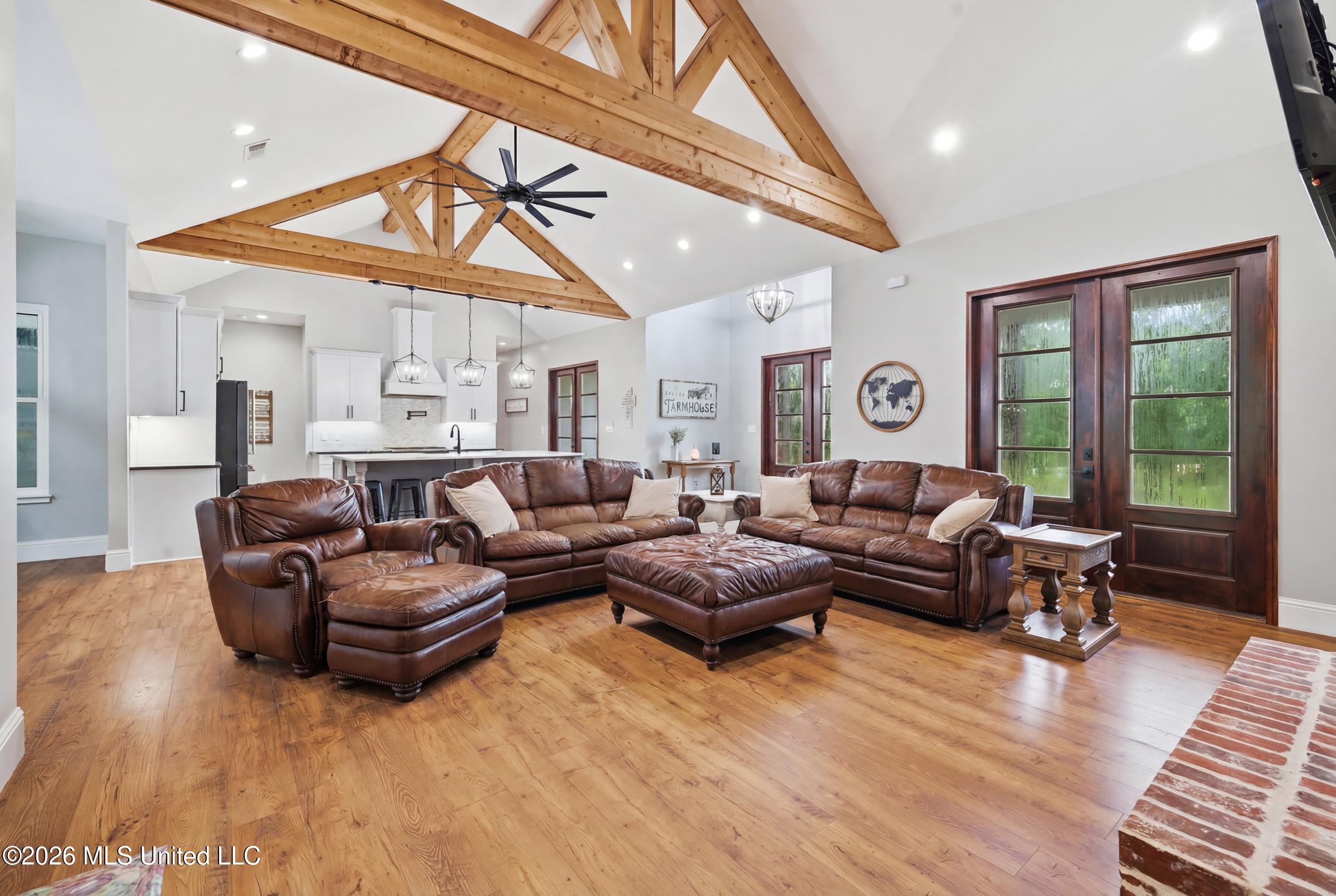 16724 W Spring Lake Drive Property Photo 8