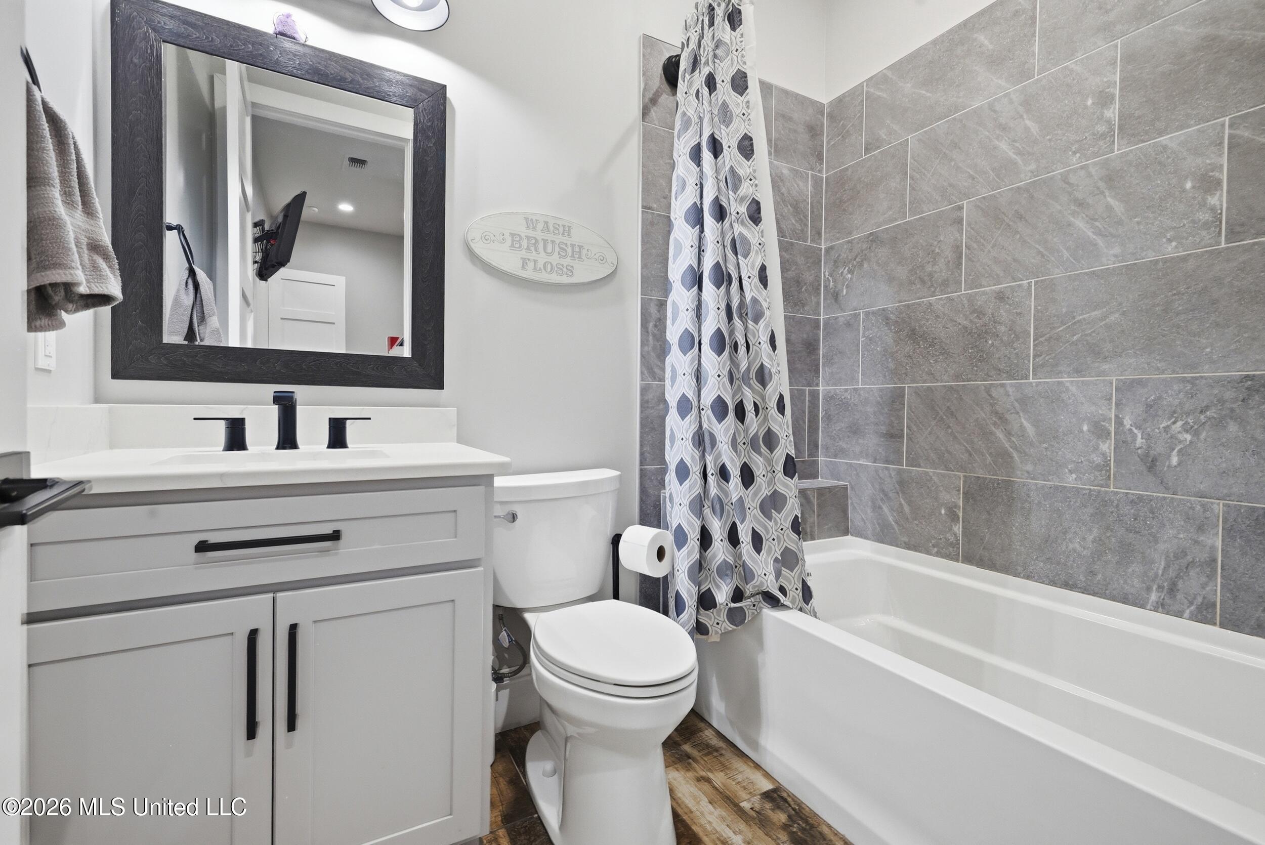 16724 W Spring Lake Drive Property Photo 40