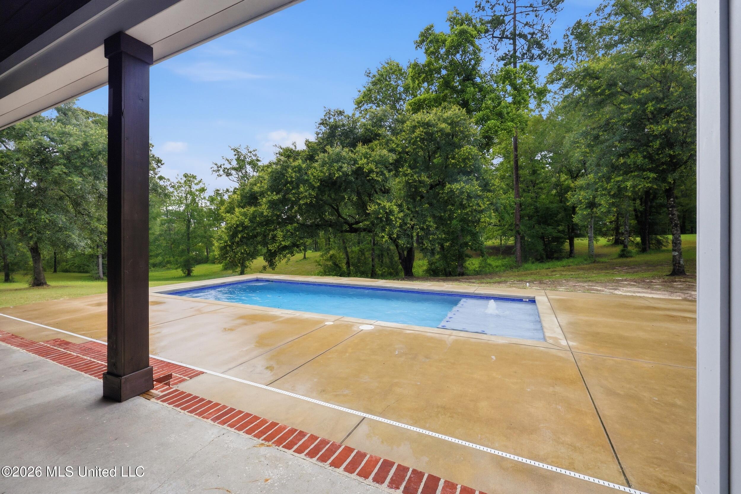 16724 W Spring Lake Drive Property Photo 59