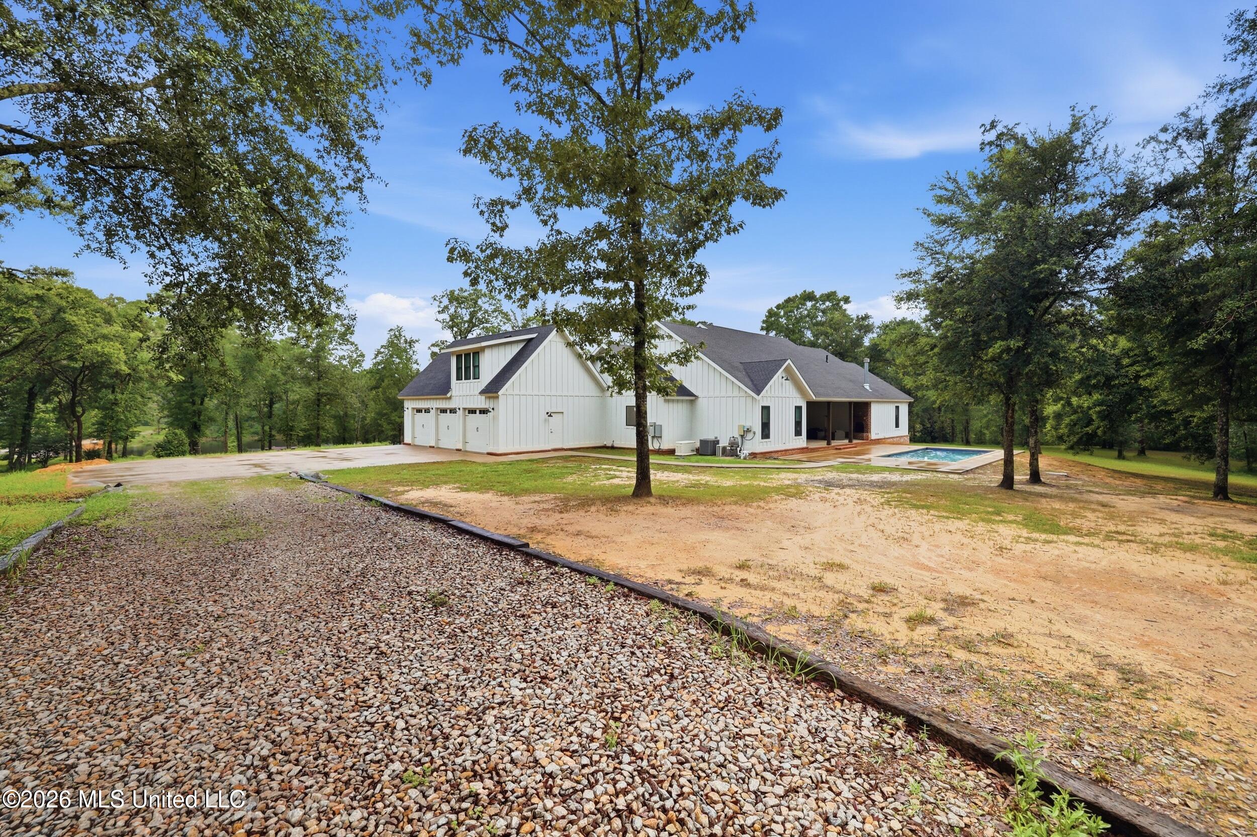 16724 W Spring Lake Drive Property Photo 61