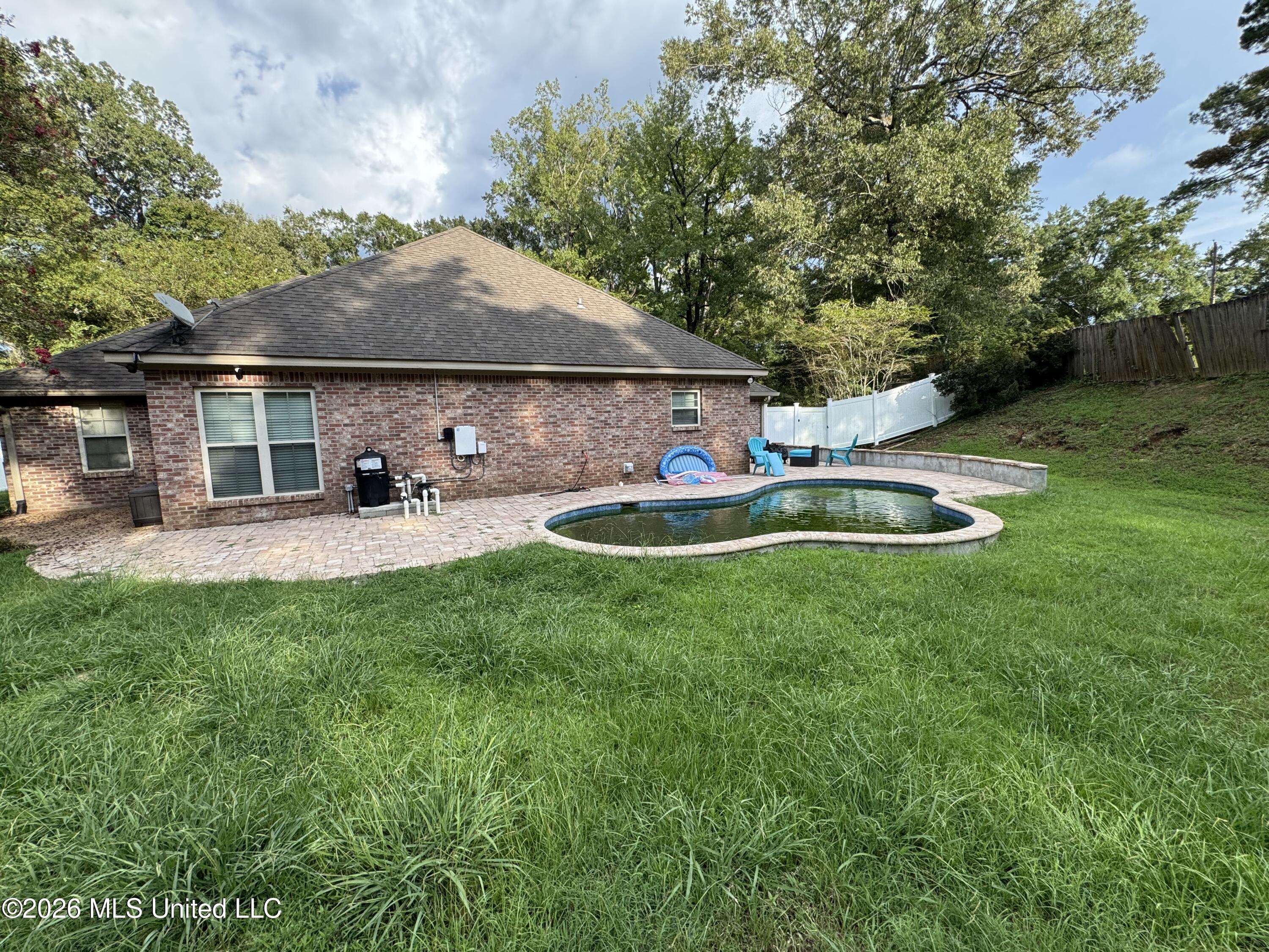 105 Walnut Circle Property Photo 13