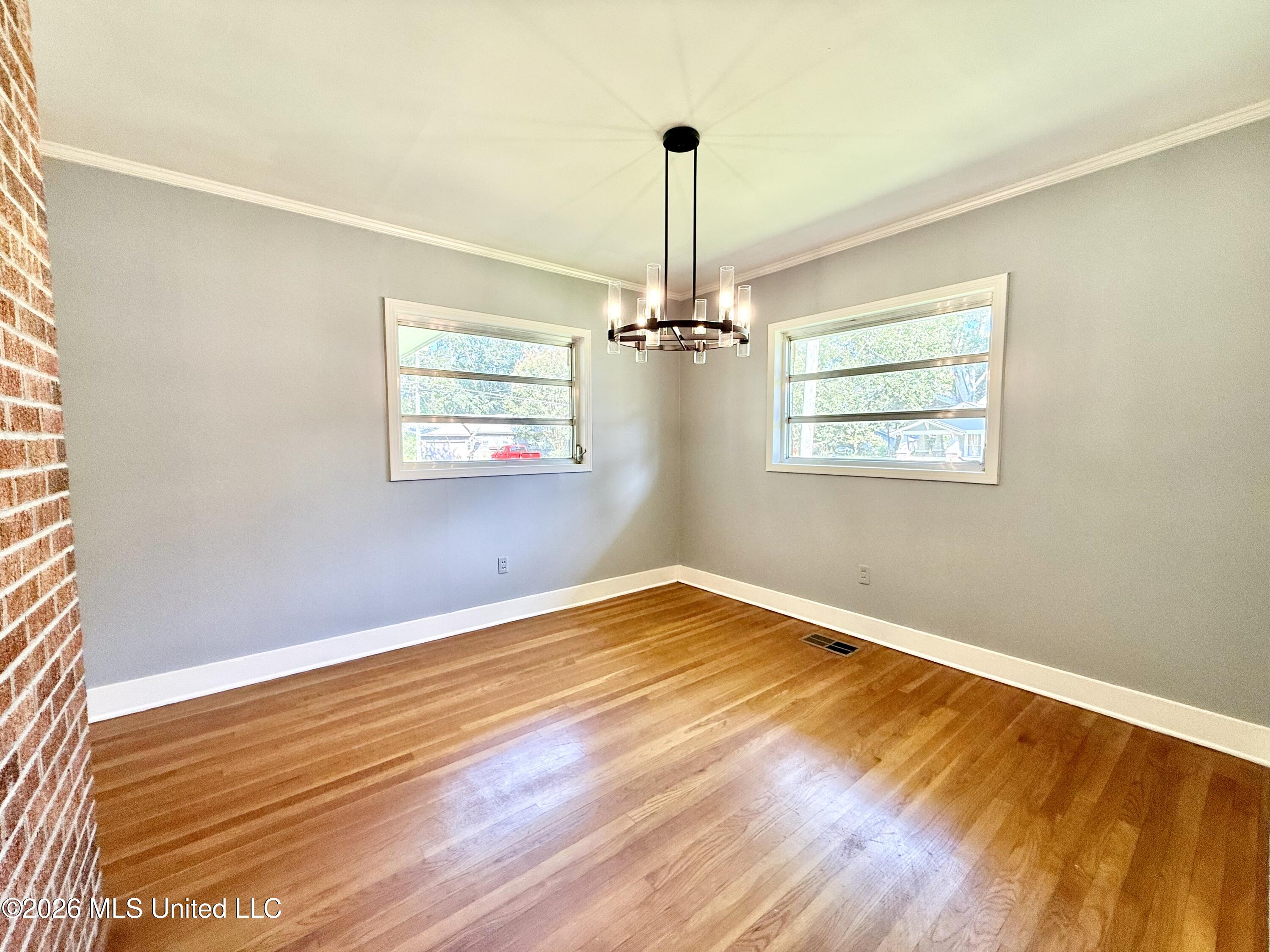 207 N Bennett Street Property Photo 14