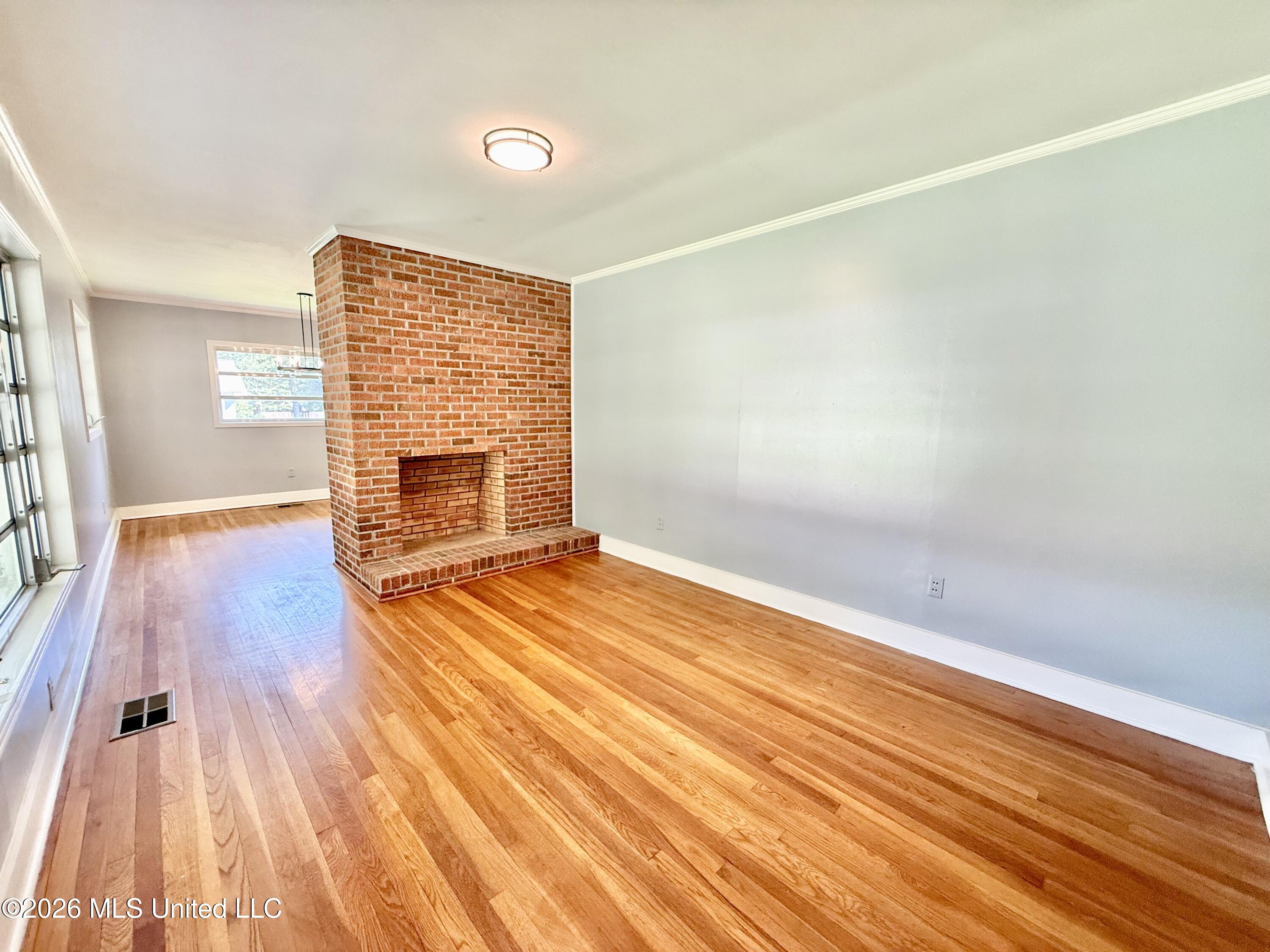 207 N Bennett Street Property Photo 16