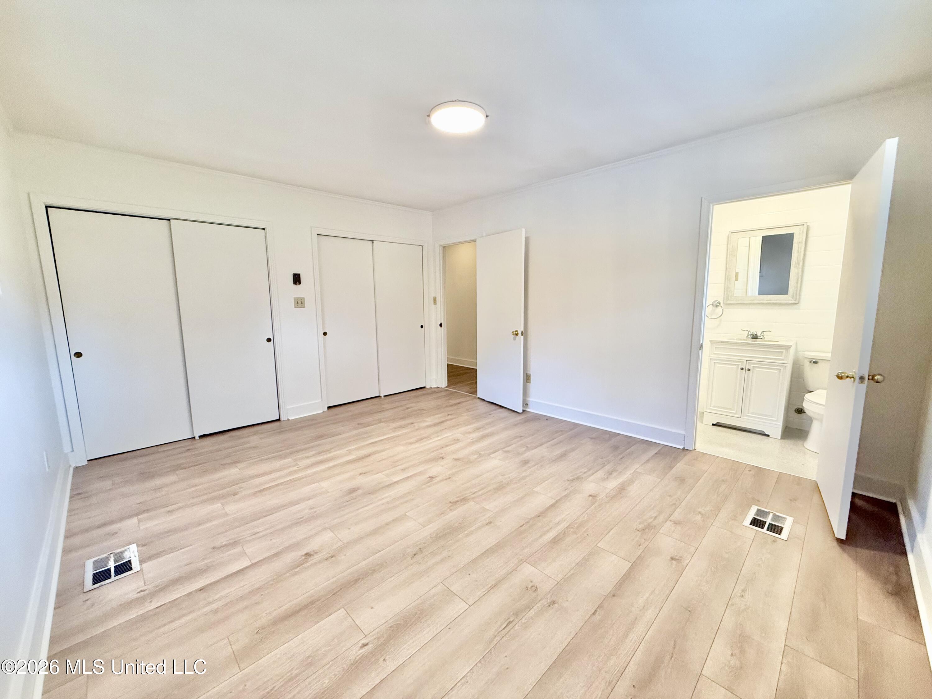 207 N Bennett Street Property Photo 20