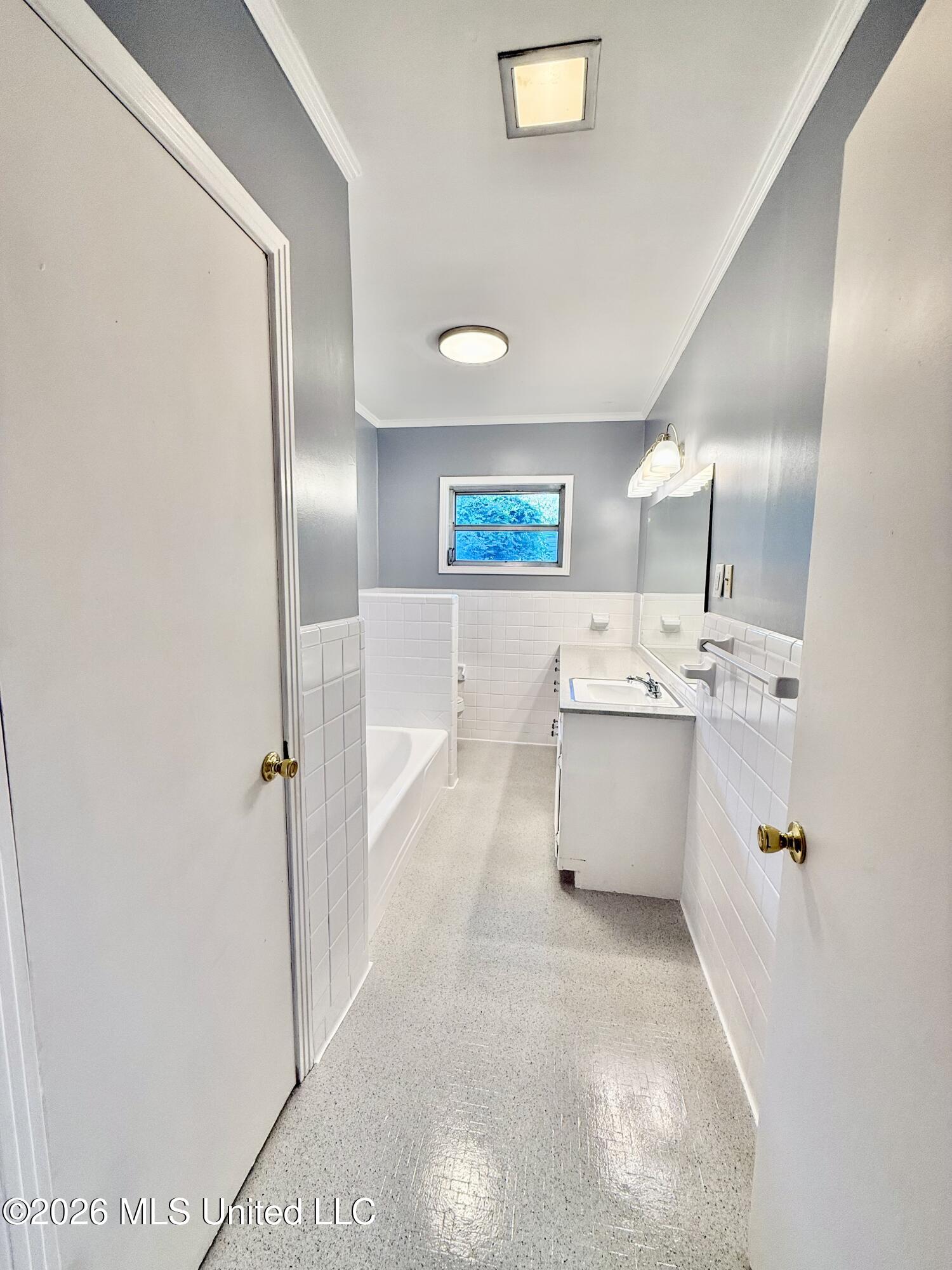 207 N Bennett Street Property Photo 25