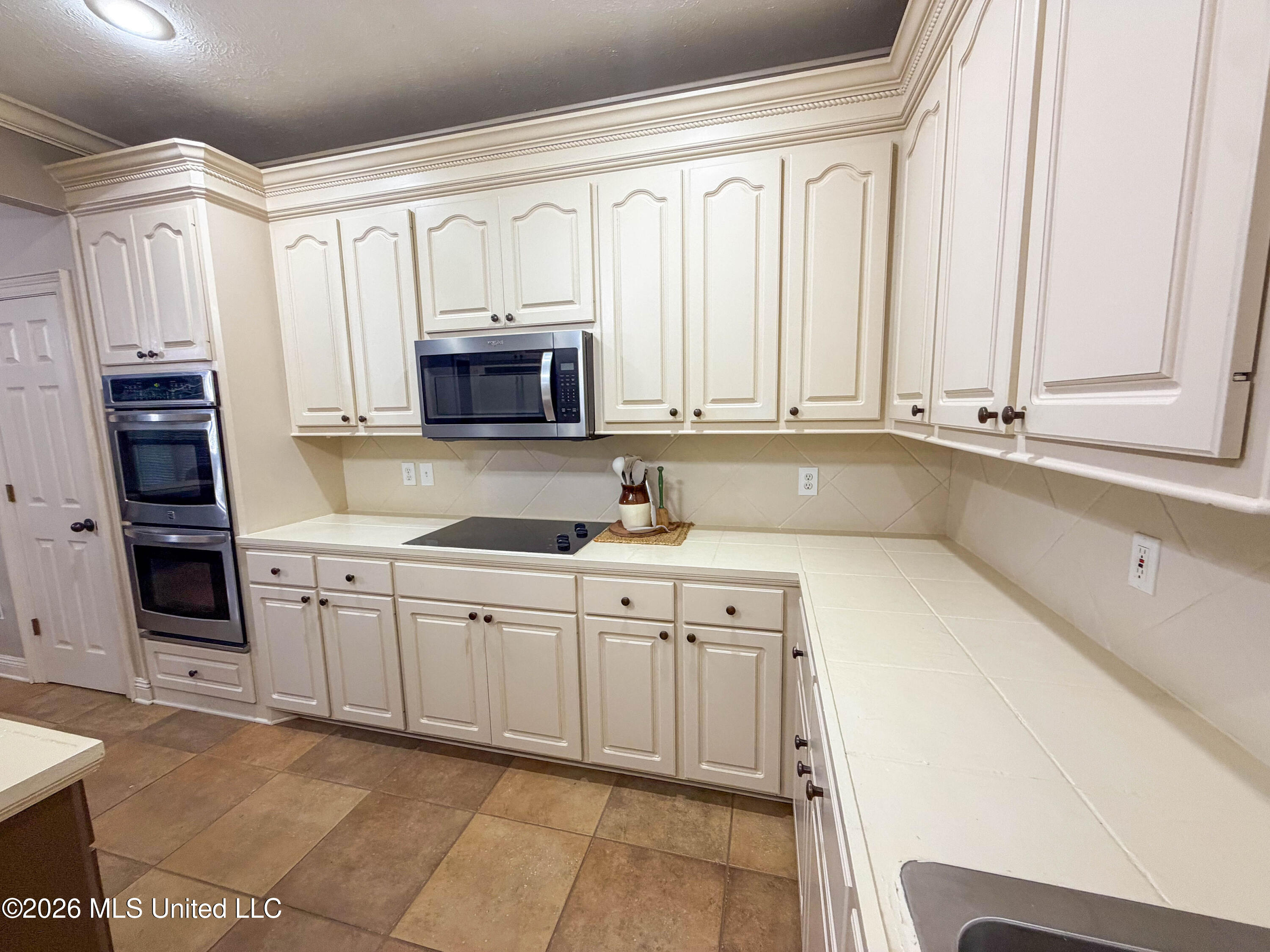 137 Vineyard Boulevard Property Photo 13