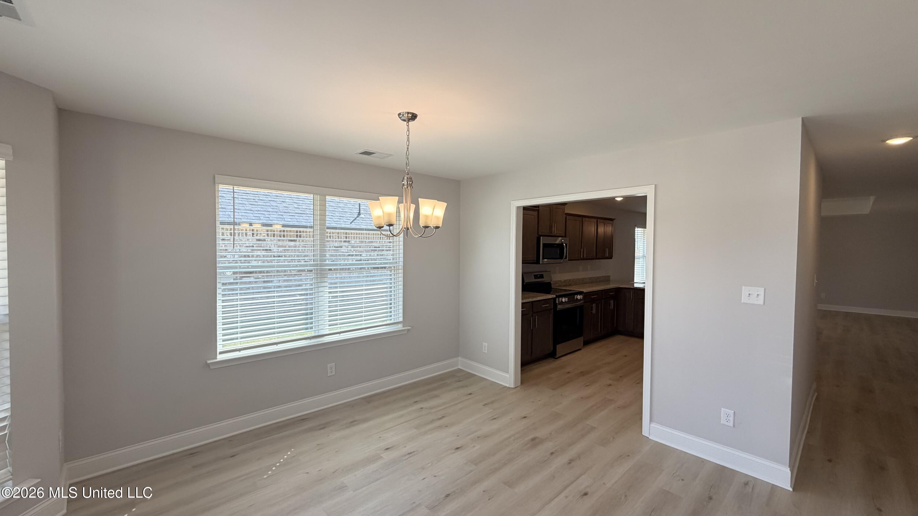 7899 Gardendale Drive Property Photo 2
