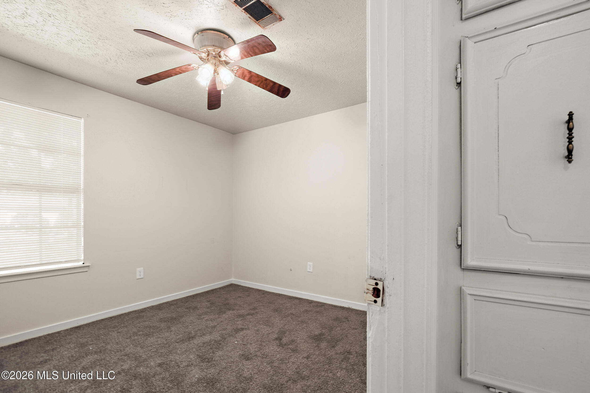 173 Thousand Oaks Circle Property Photo 9