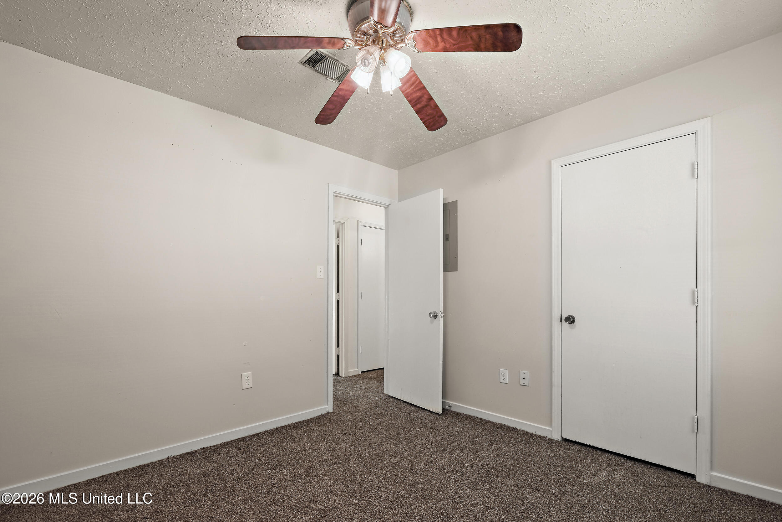 173 Thousand Oaks Circle Property Photo 10