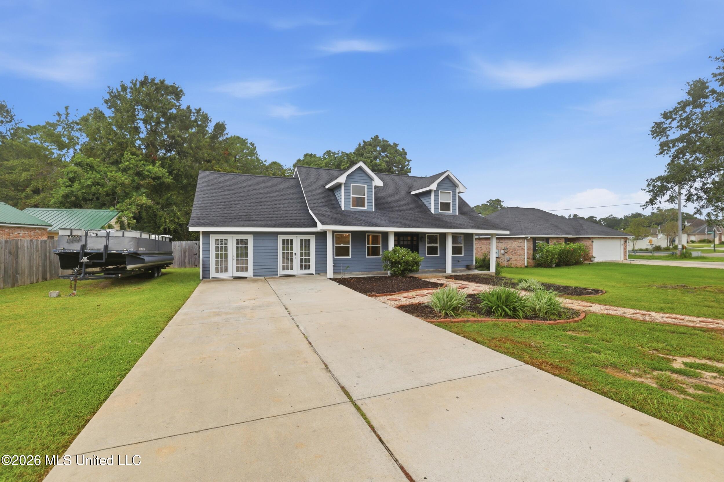 695 N Haven Drive Property Photo 2