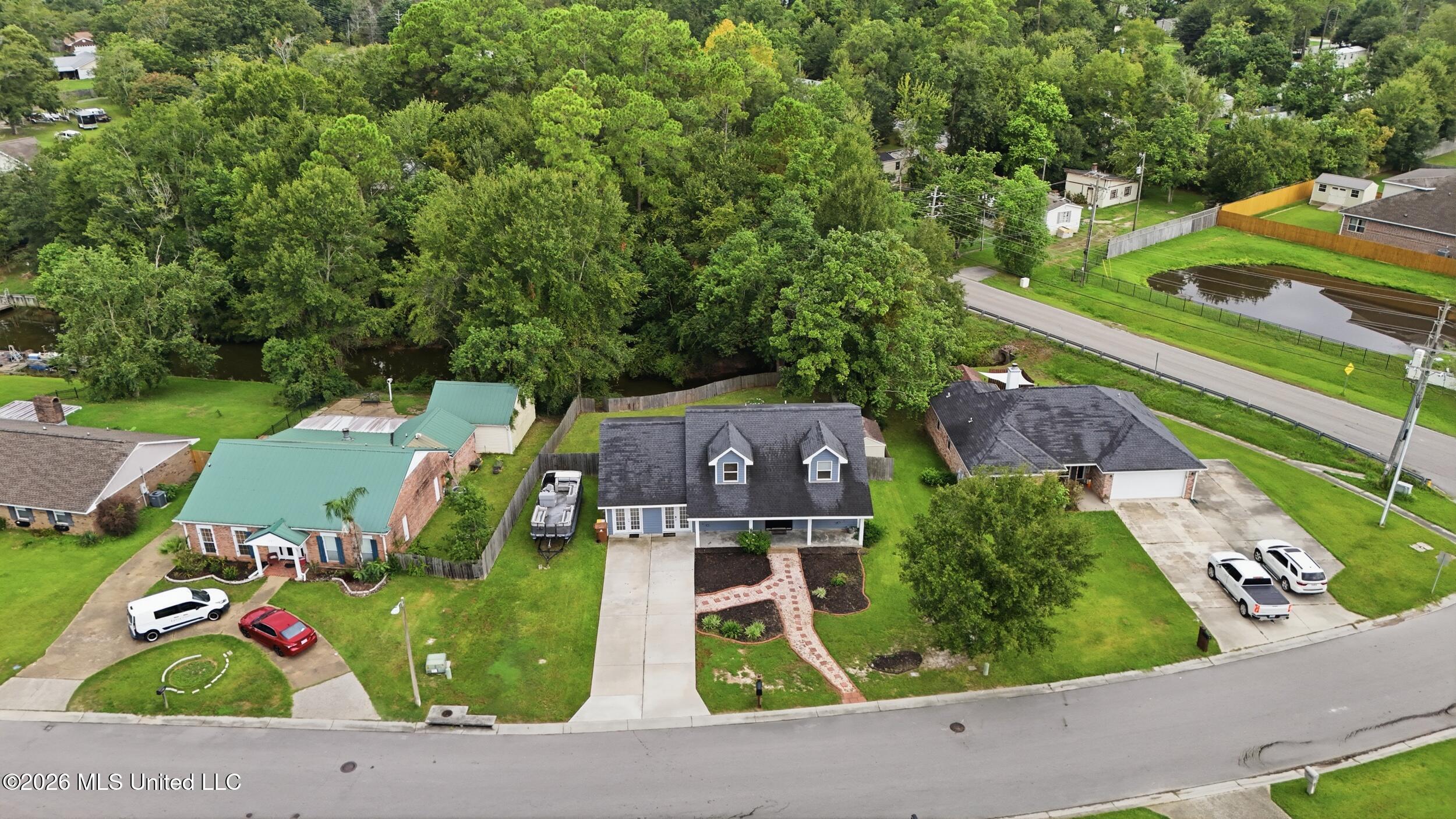 695 N Haven Drive Property Photo 6