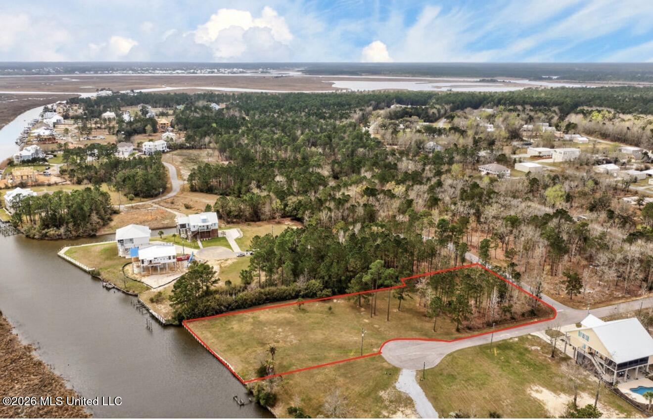 2450 Iki Place Property Photo 7