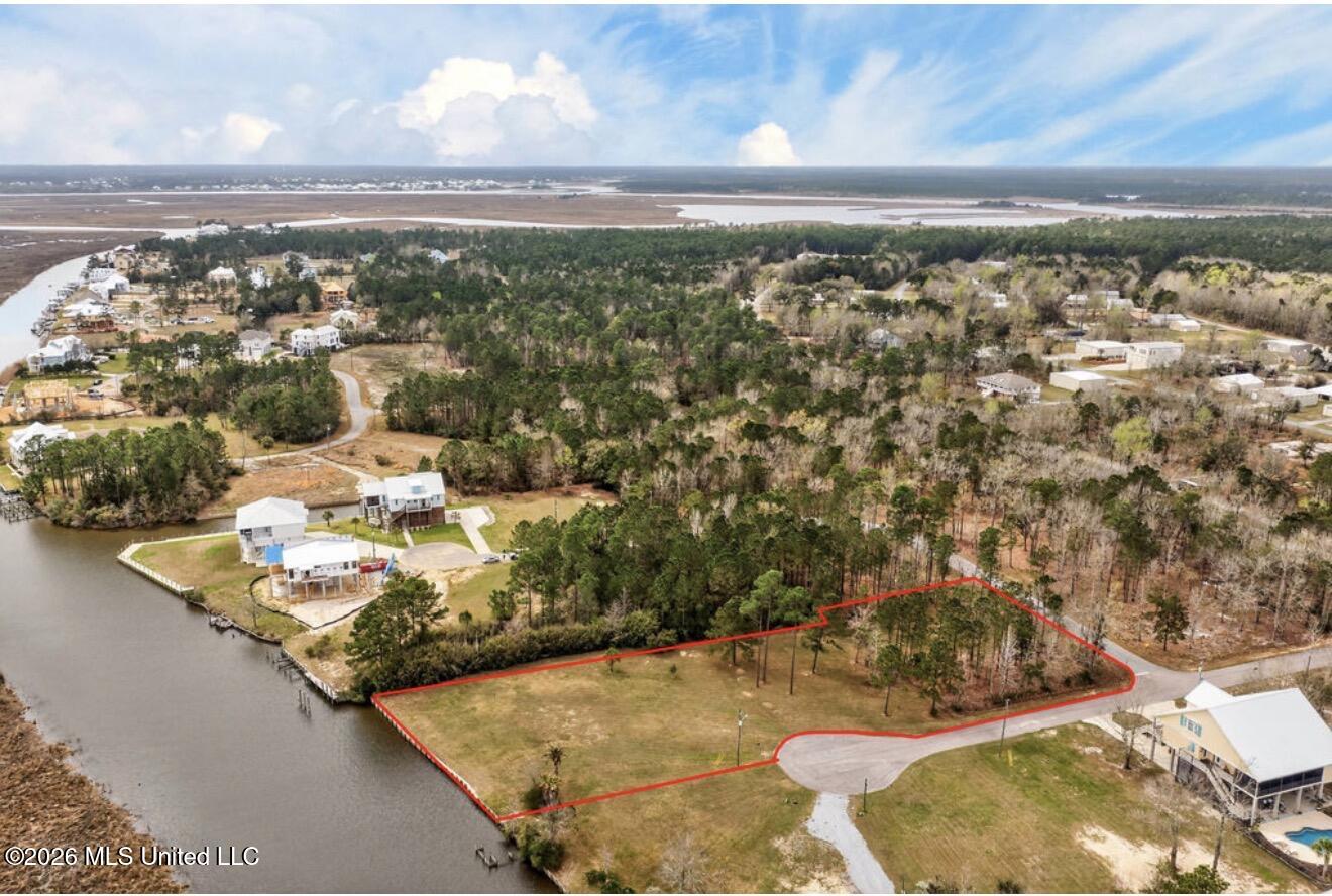 2450 Iki Place Property Photo 16
