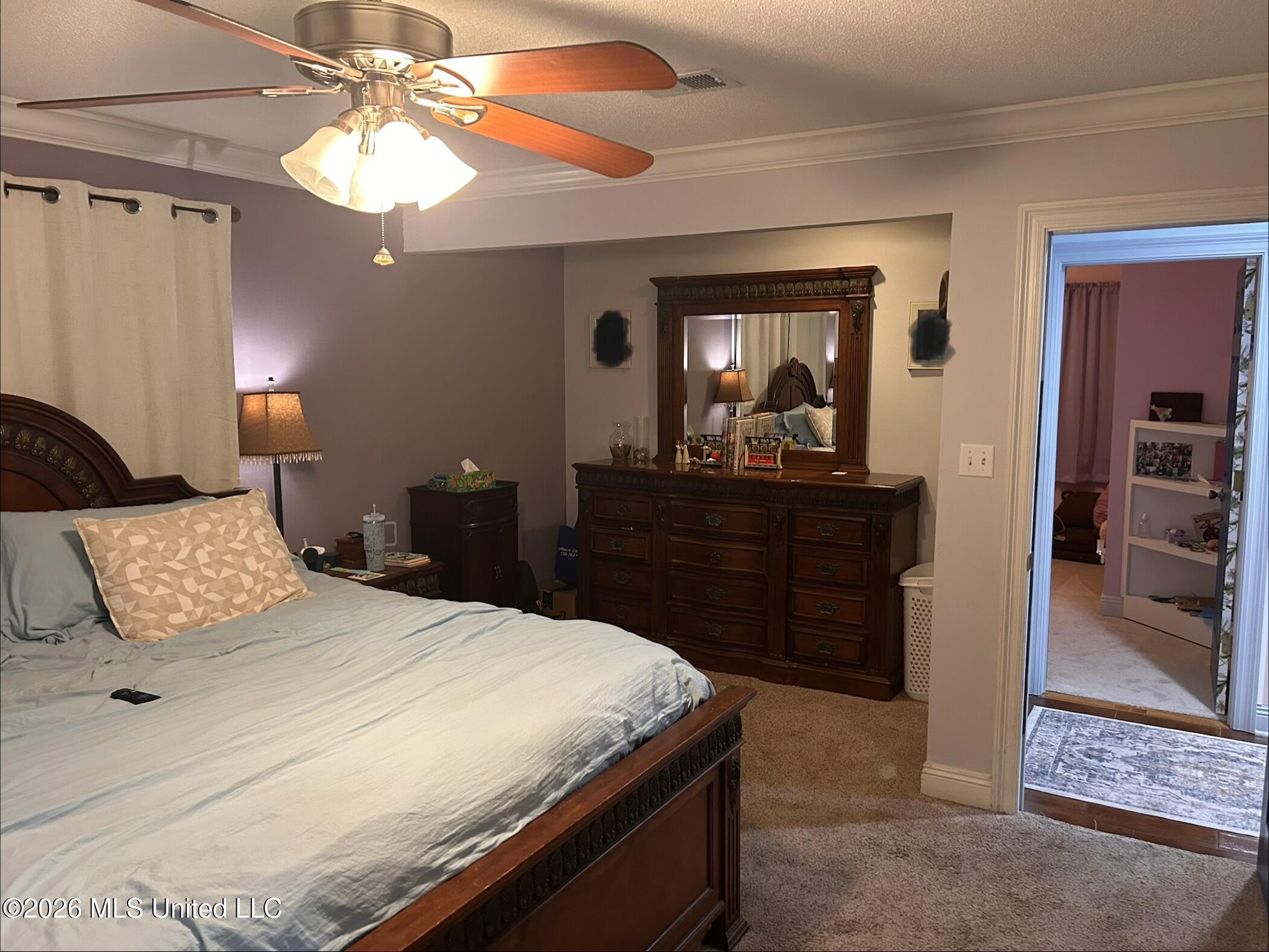 915 Grant Avenue Property Photo 1