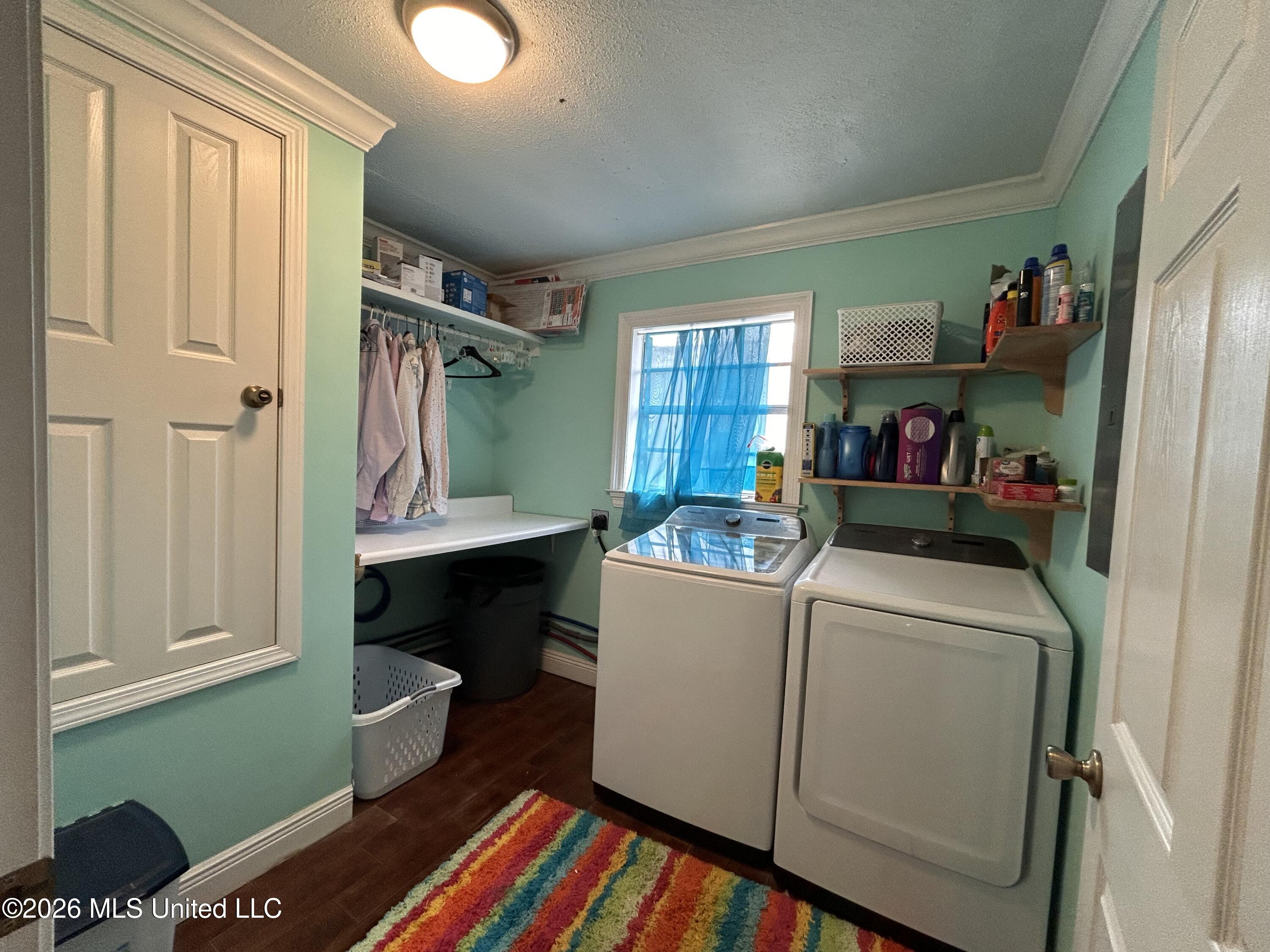915 Grant Avenue Property Photo 10