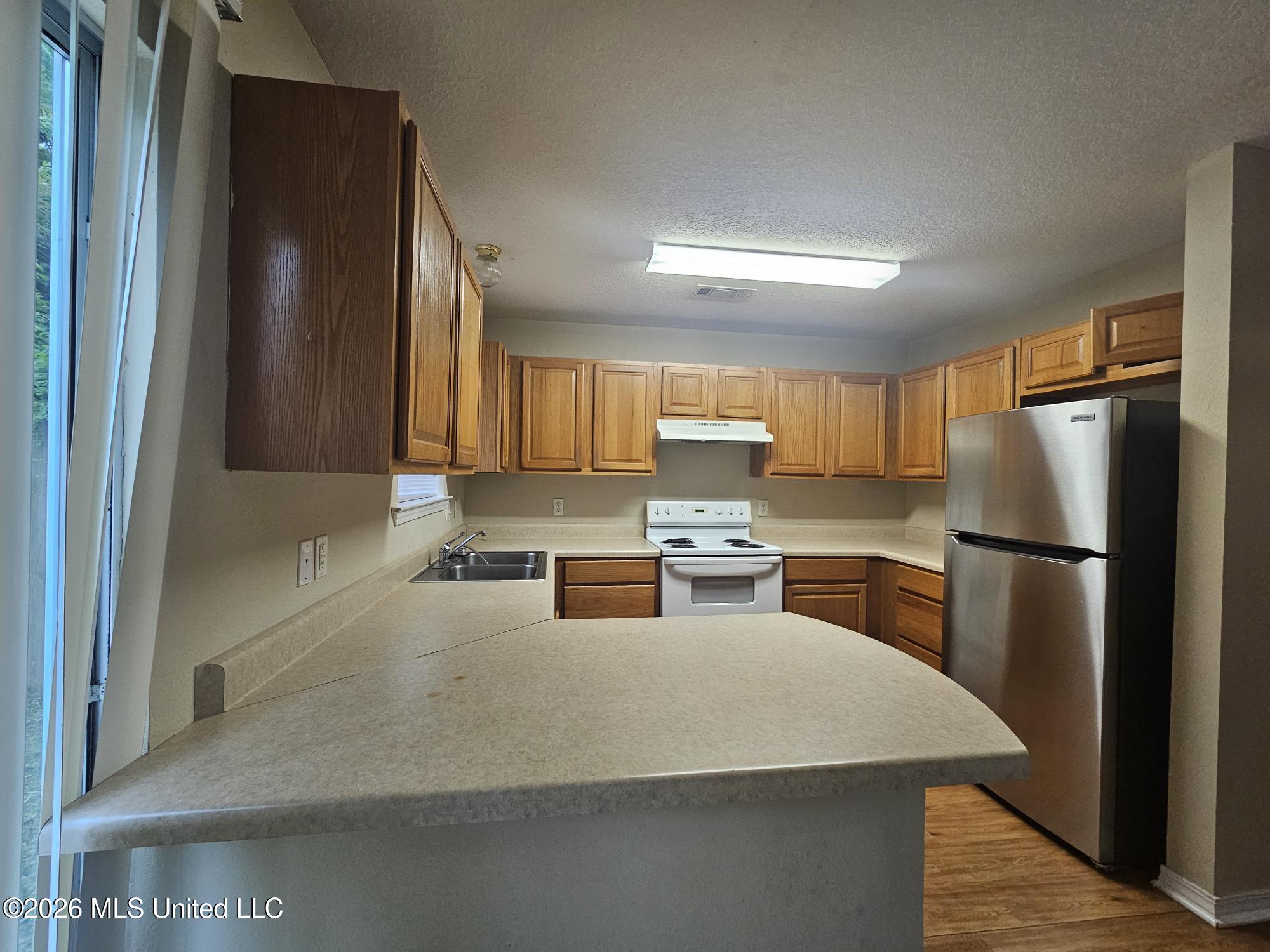 1992 Todd Cove Property Photo 2